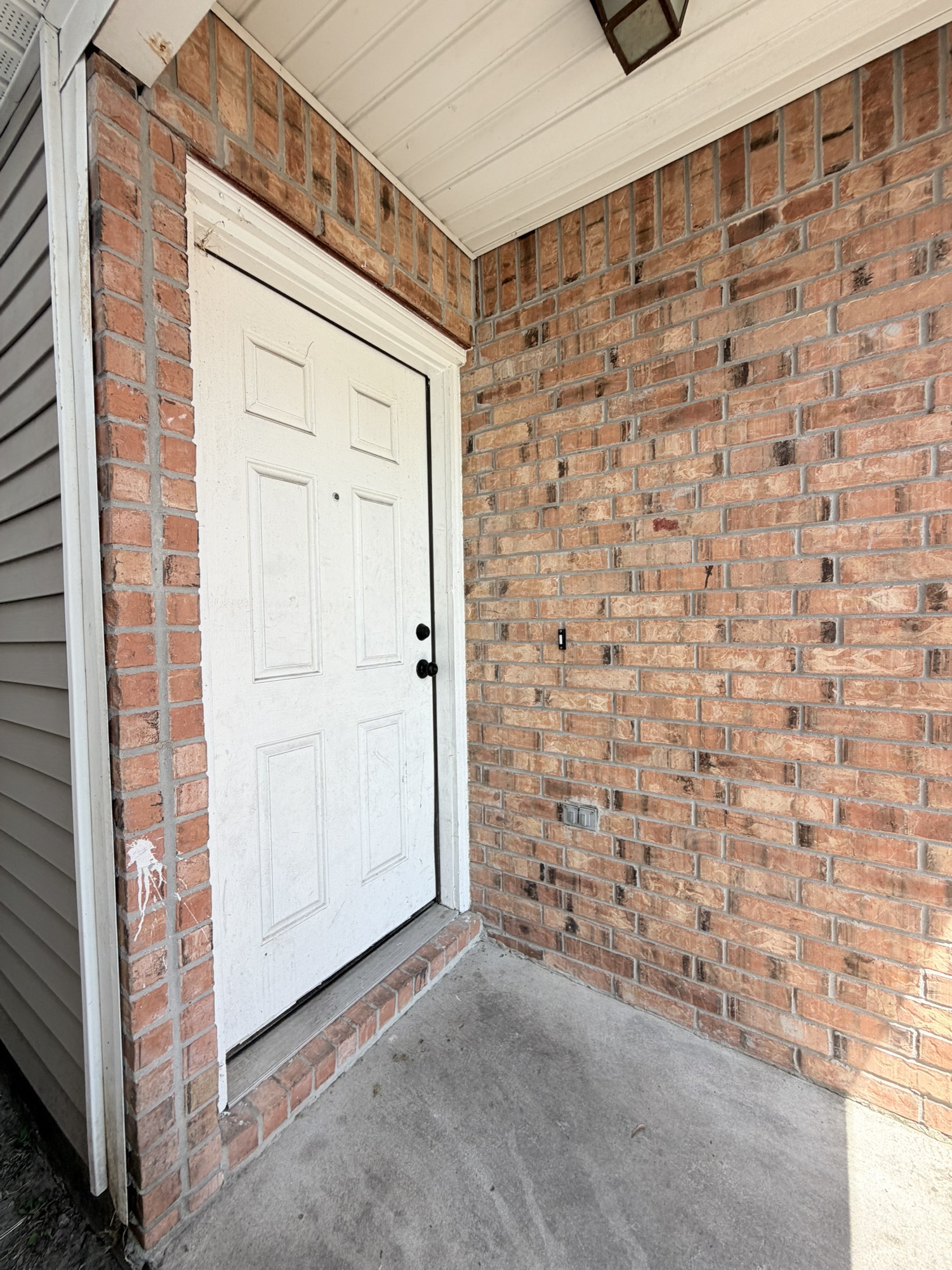 15527 Martineau Street Property Photo 6