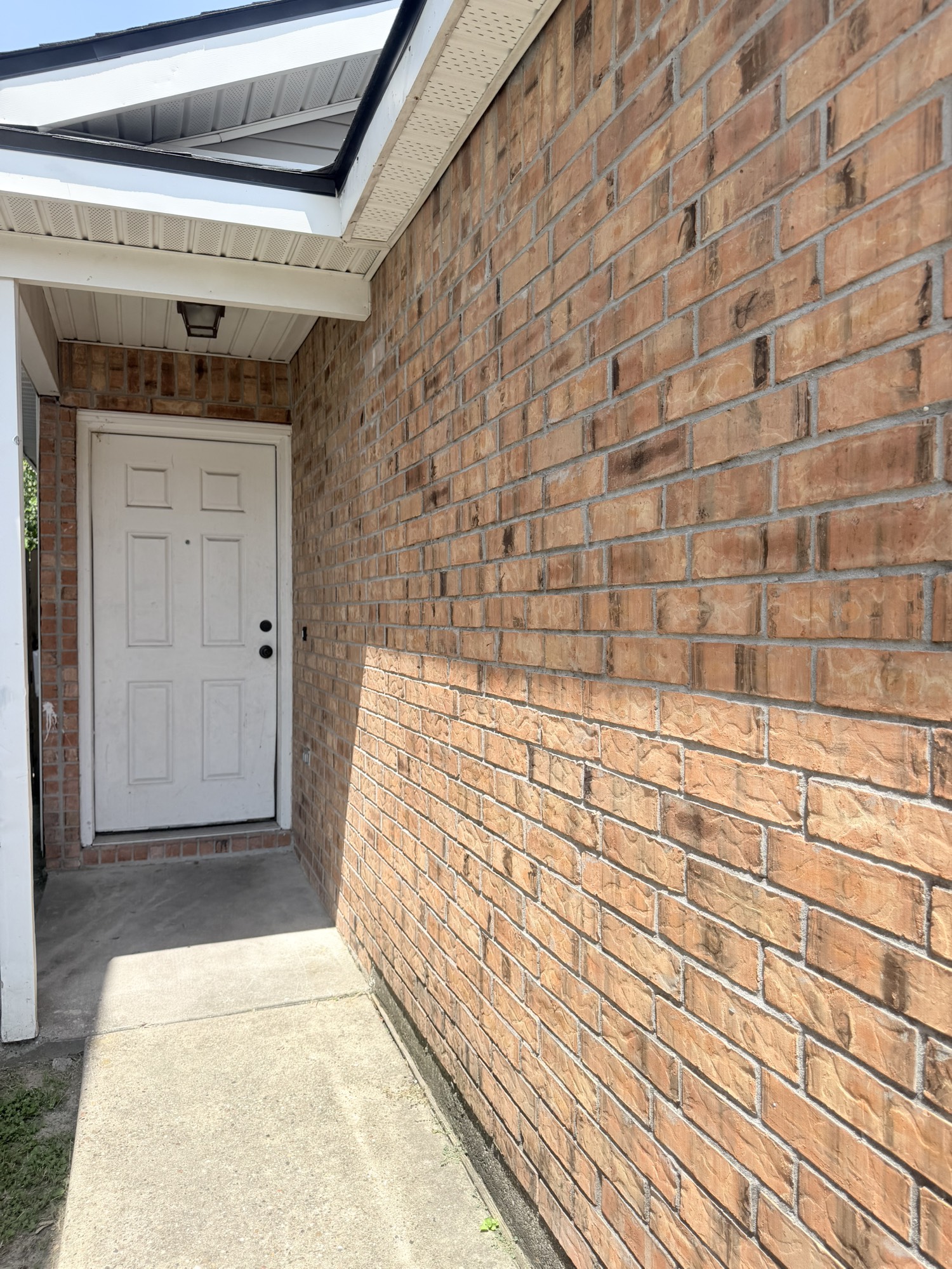 15527 Martineau Street Property Photo 8