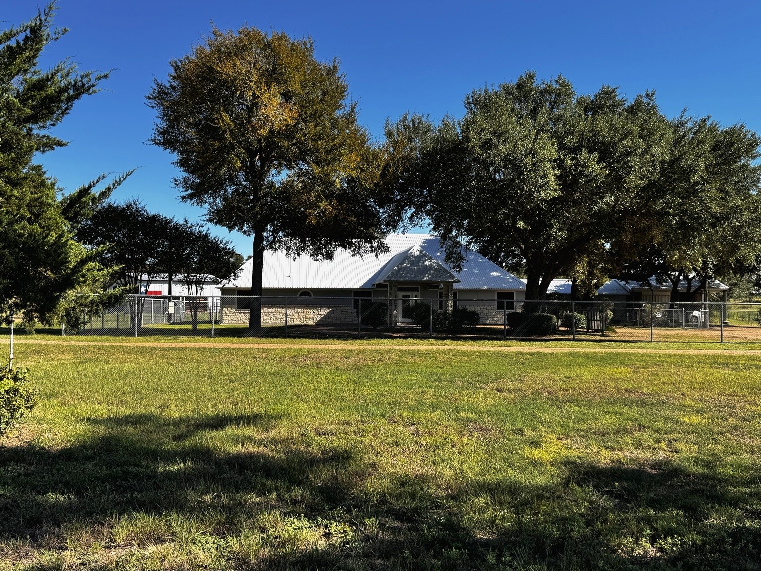 7618 Meiners Property Photo 2