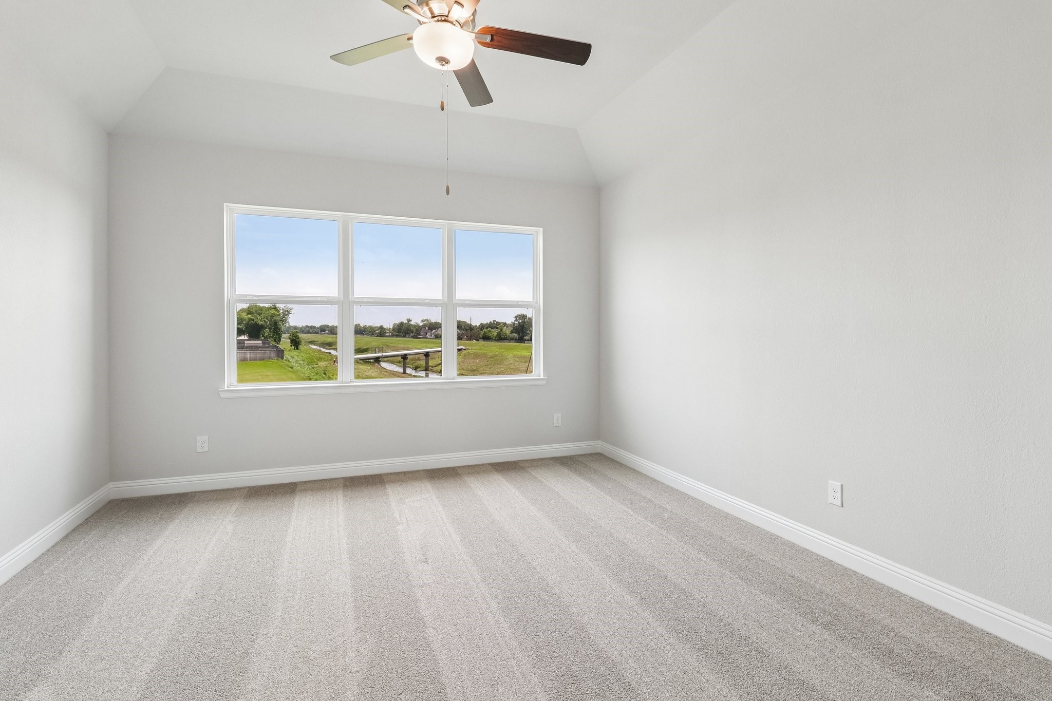 4015 Apiary Point Property Photo 25