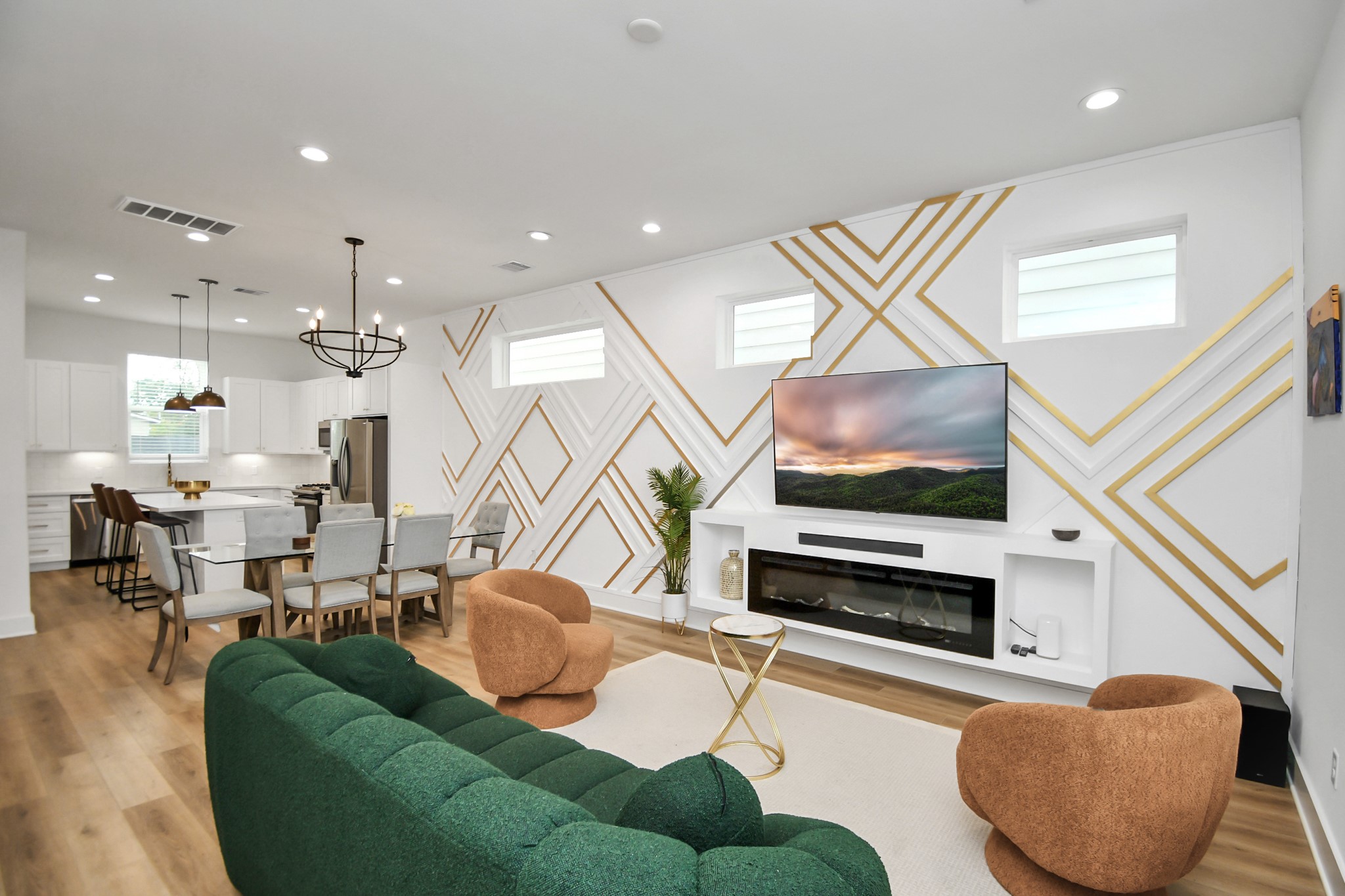 2015 Cochran Street Property Photo 4