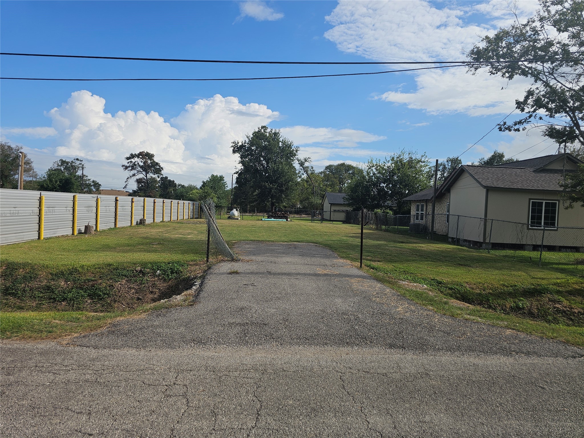 00 Laurelwood Drive Property Photo 1