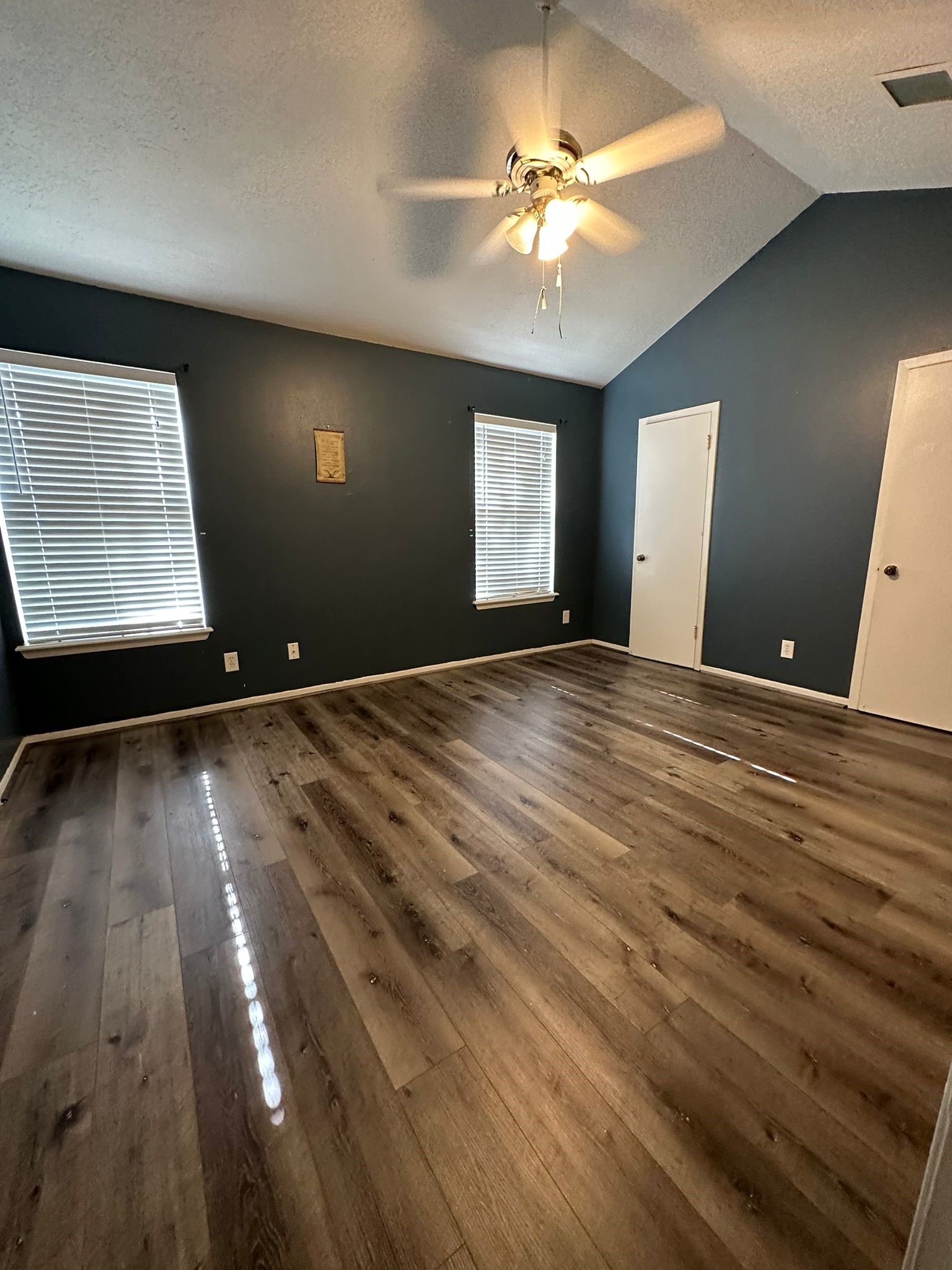 7305 S Gessner Road Property Photo 7