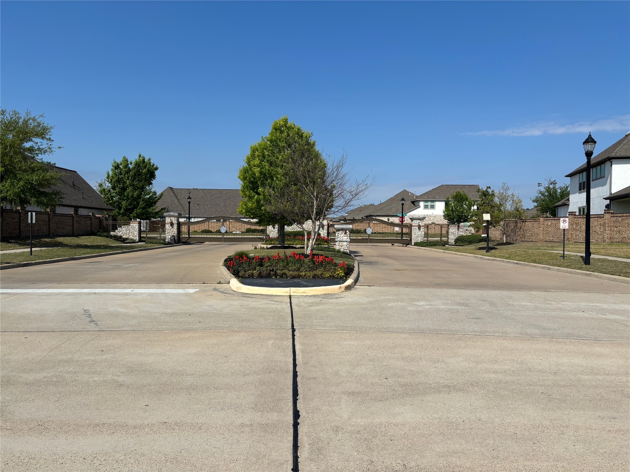 11910 Bazley Knoll Drive Property Photo 2
