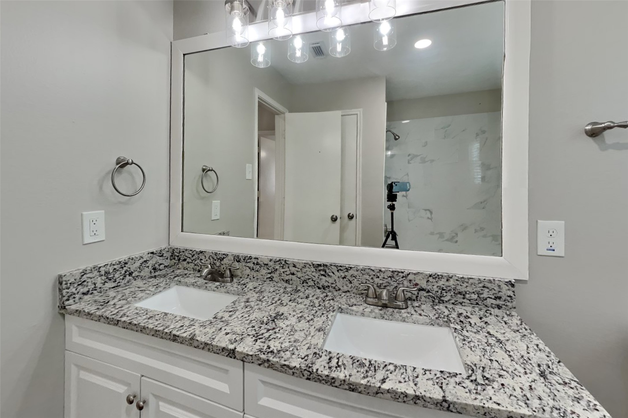 3143 Rainpark Lane Property Photo 17