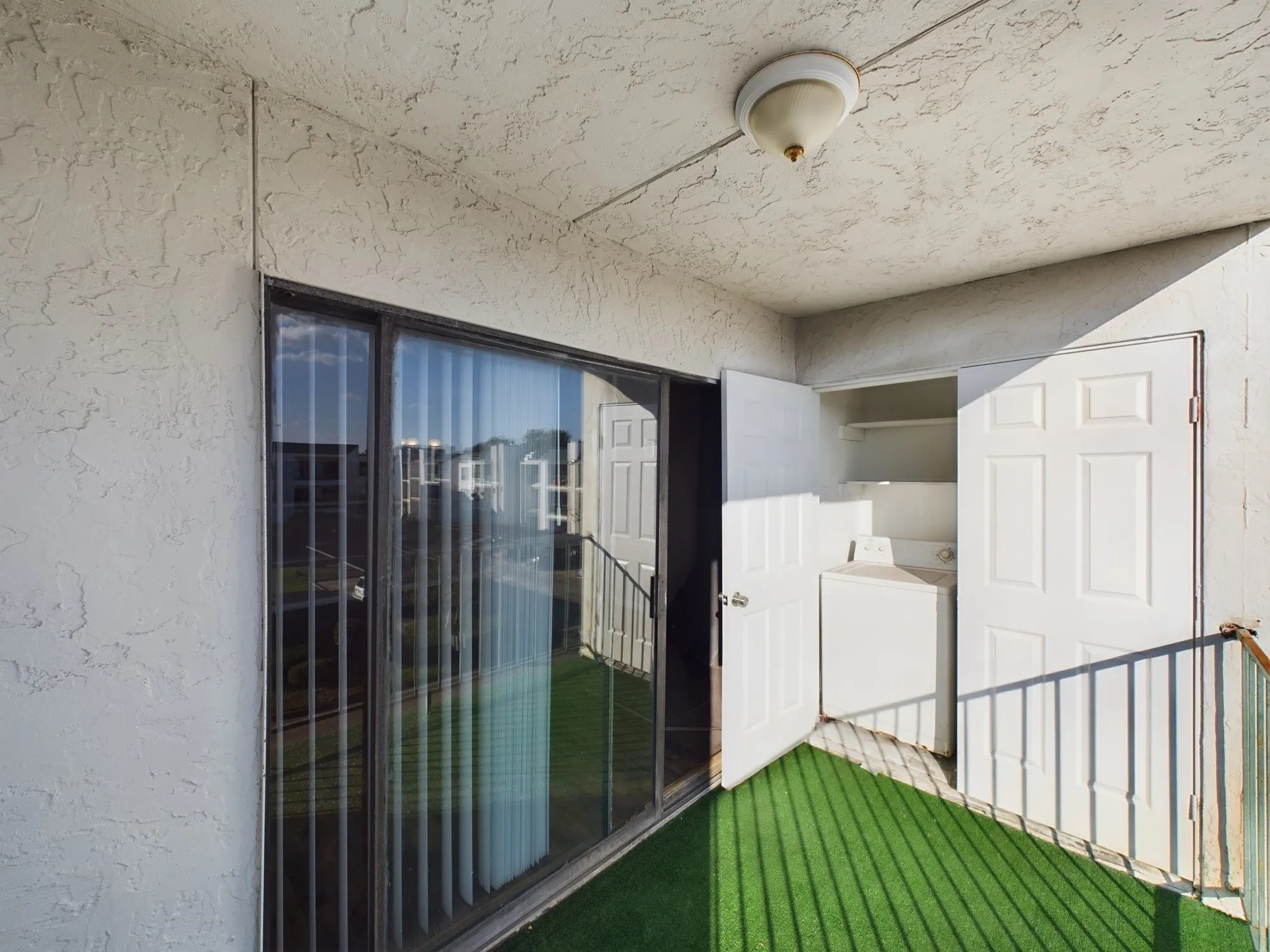2824 S Bartell Drive 32 Property Photo 12