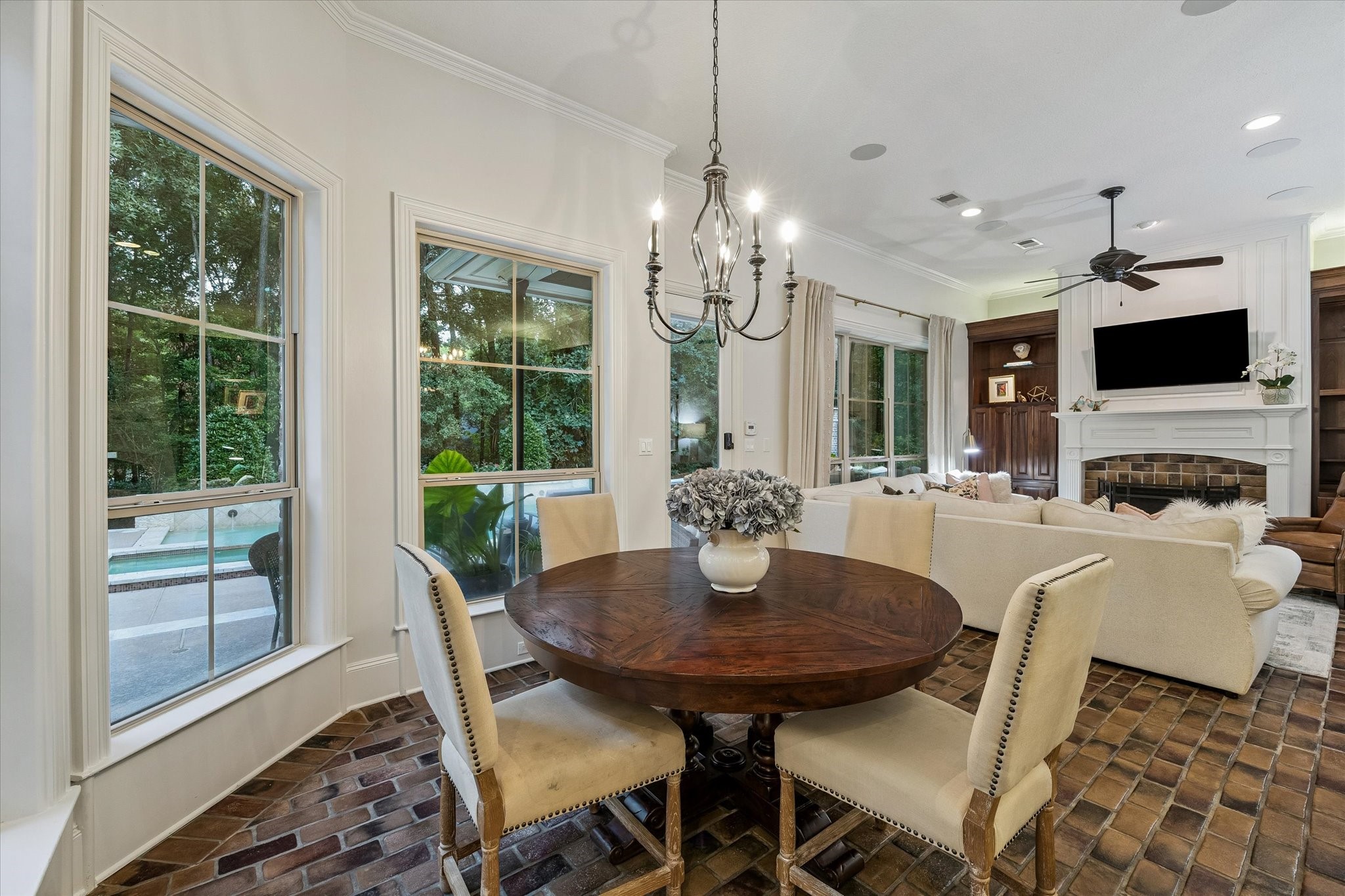 10290 Paradise Valley Drive Property Photo 10