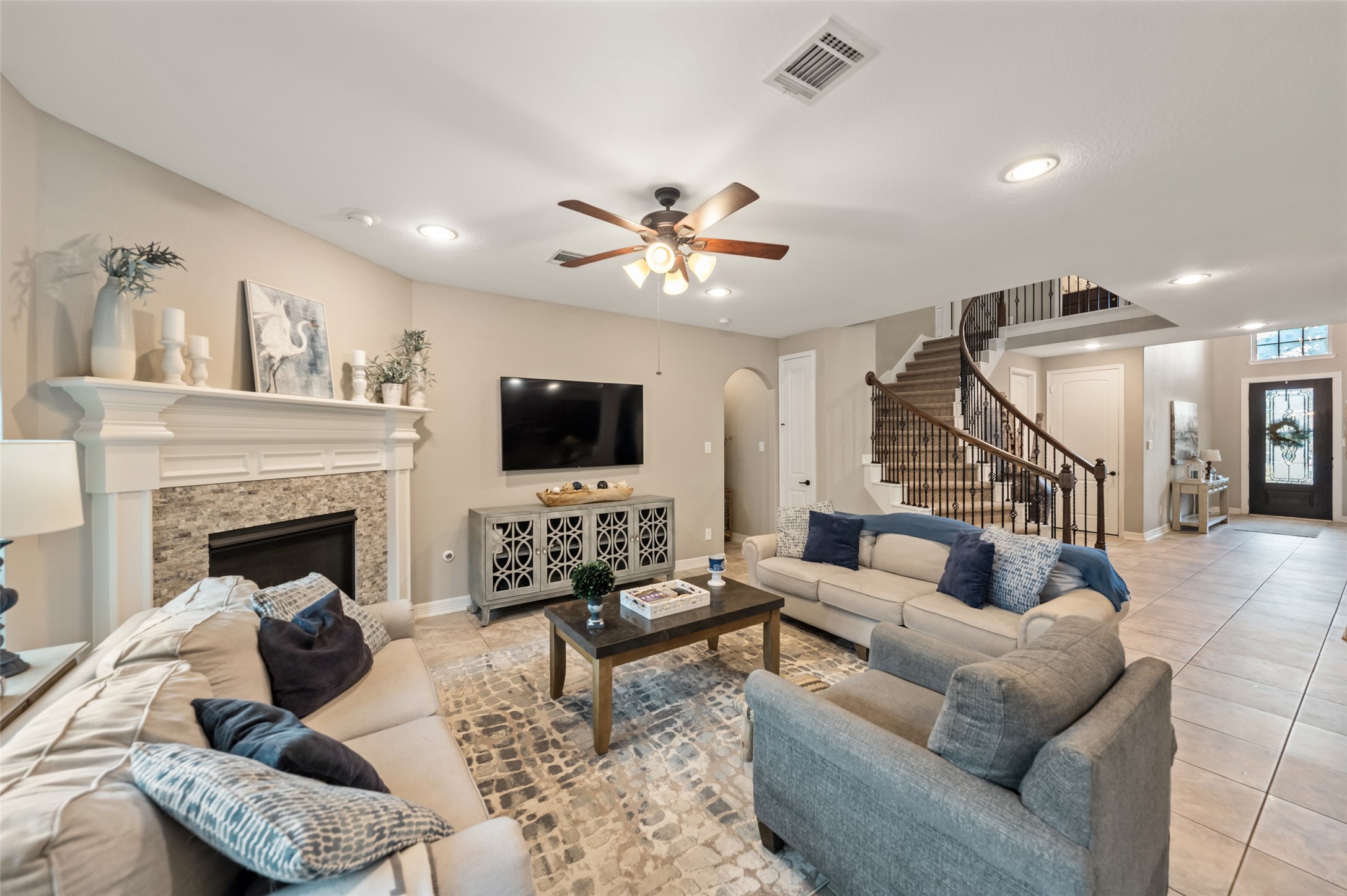24114 Willow Rose Drive Property Photo 9