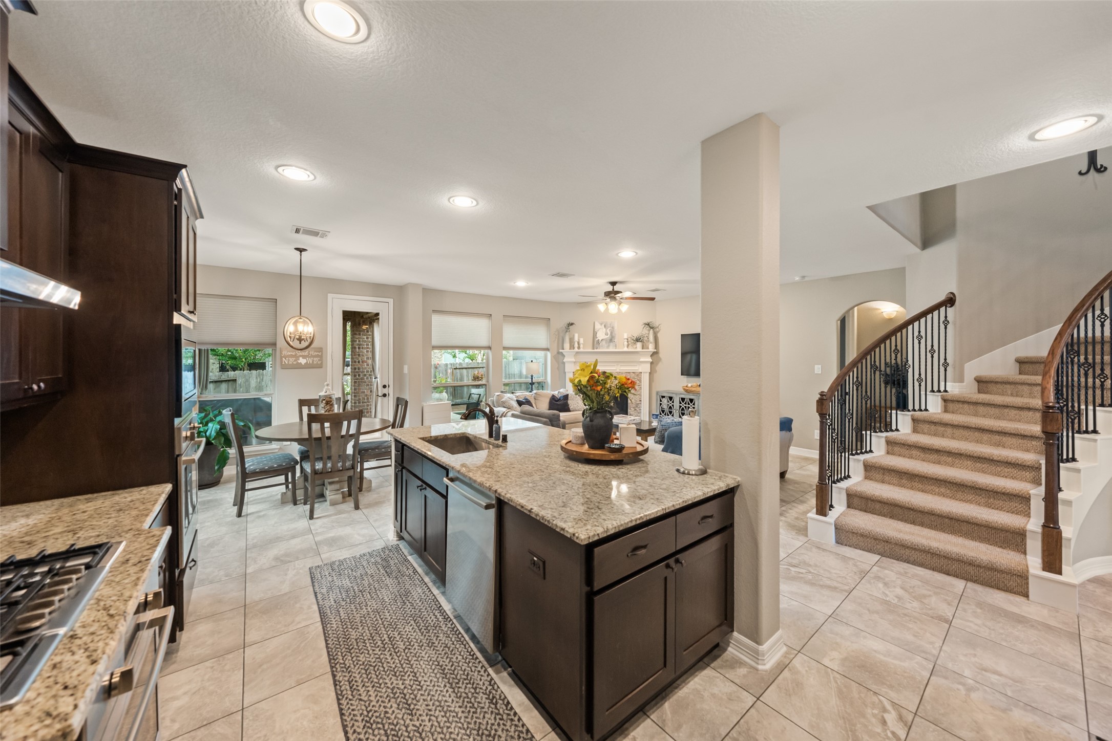 24114 Willow Rose Drive Property Photo 10