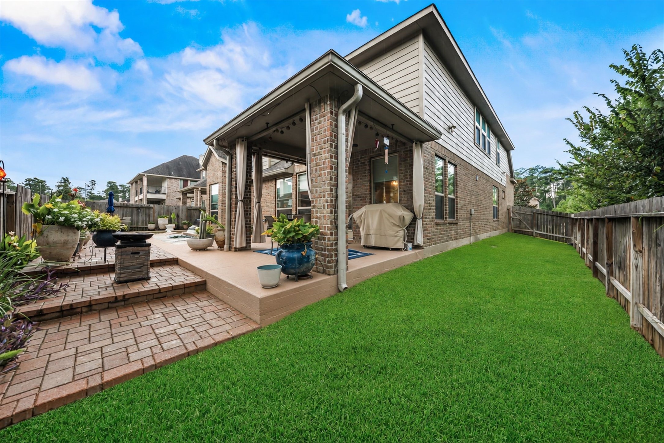 24114 Willow Rose Drive Property Photo 32