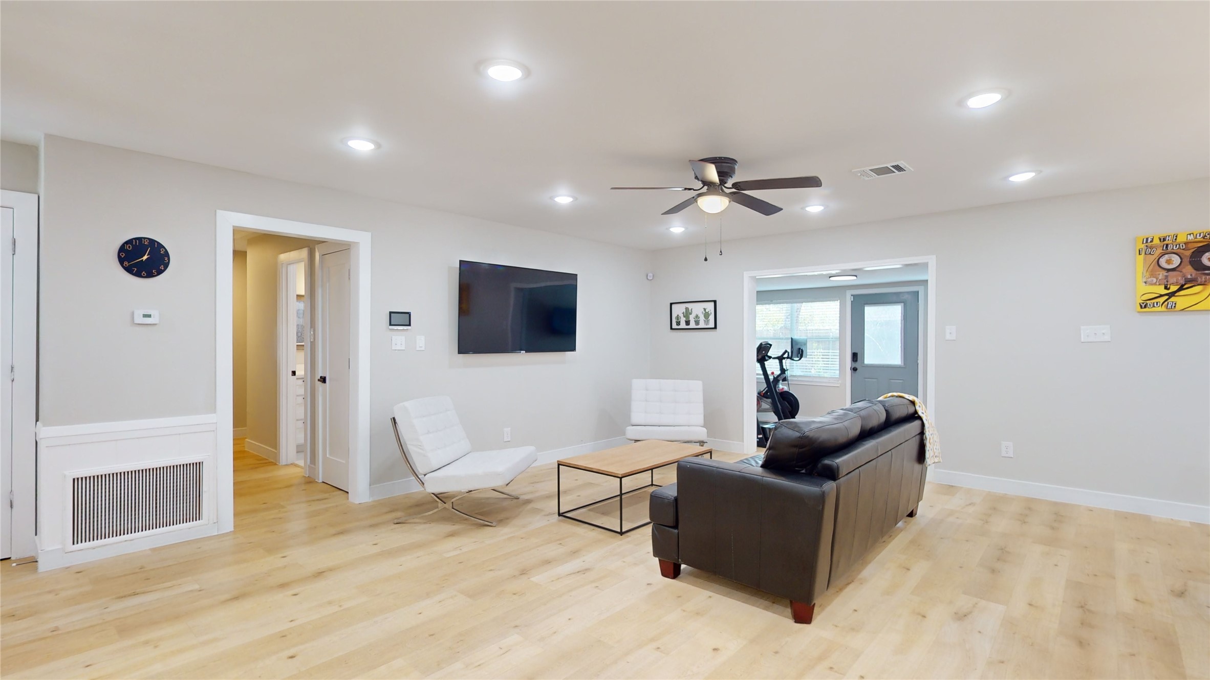 5455 Birdwood Road Property Photo 6