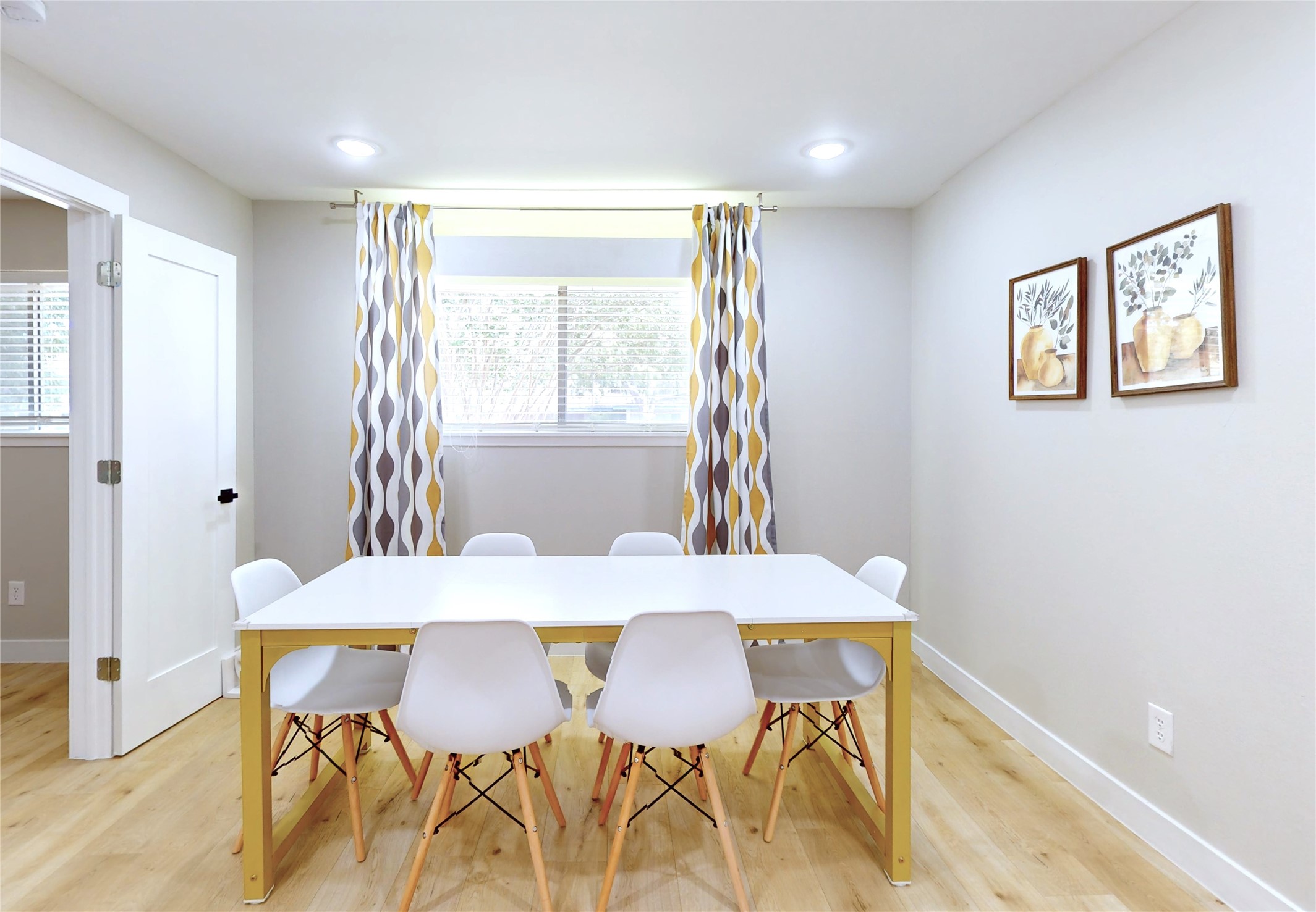 5455 Birdwood Road Property Photo 8
