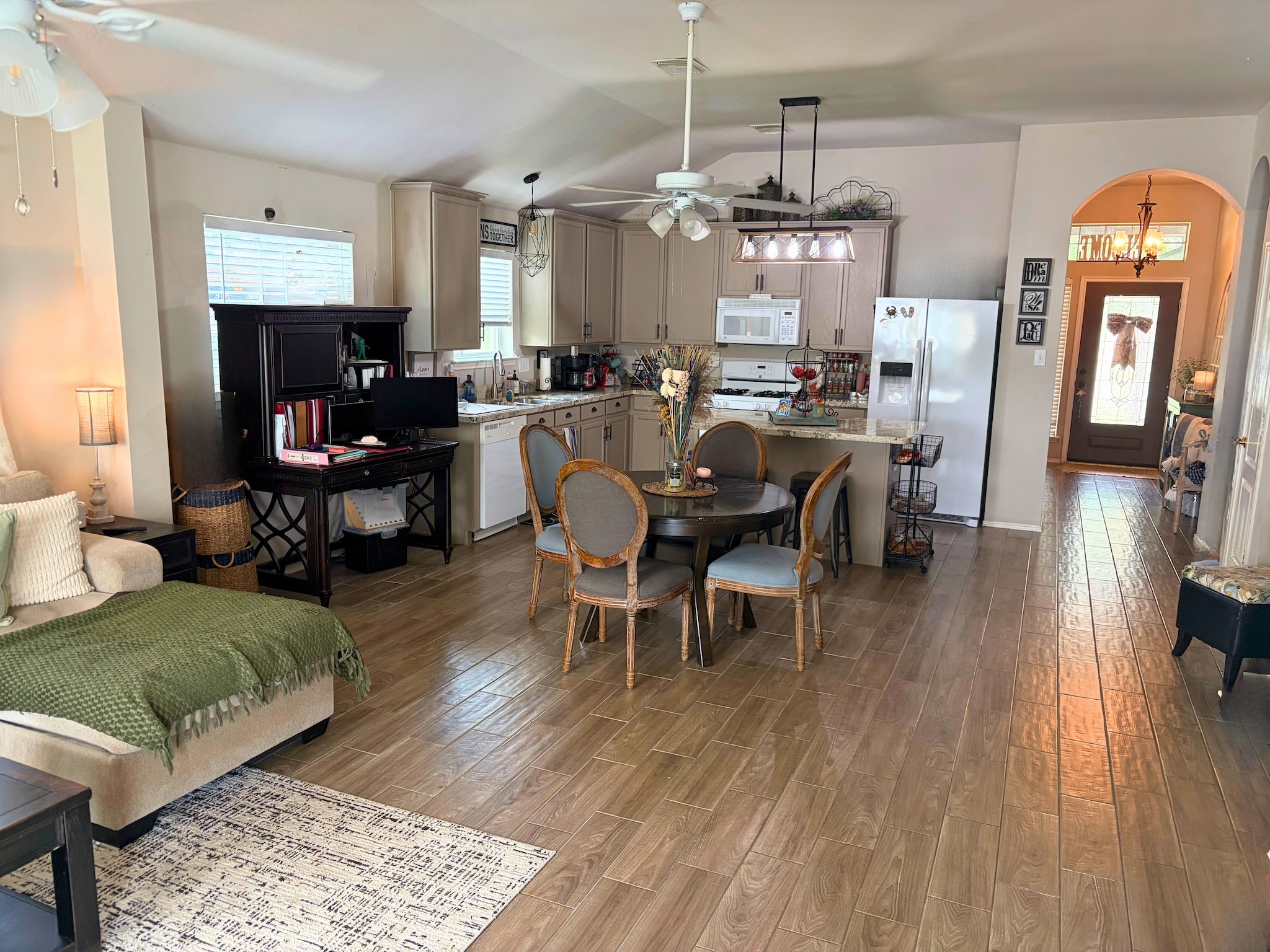 2101 Laughing Gull Lane Property Photo 4