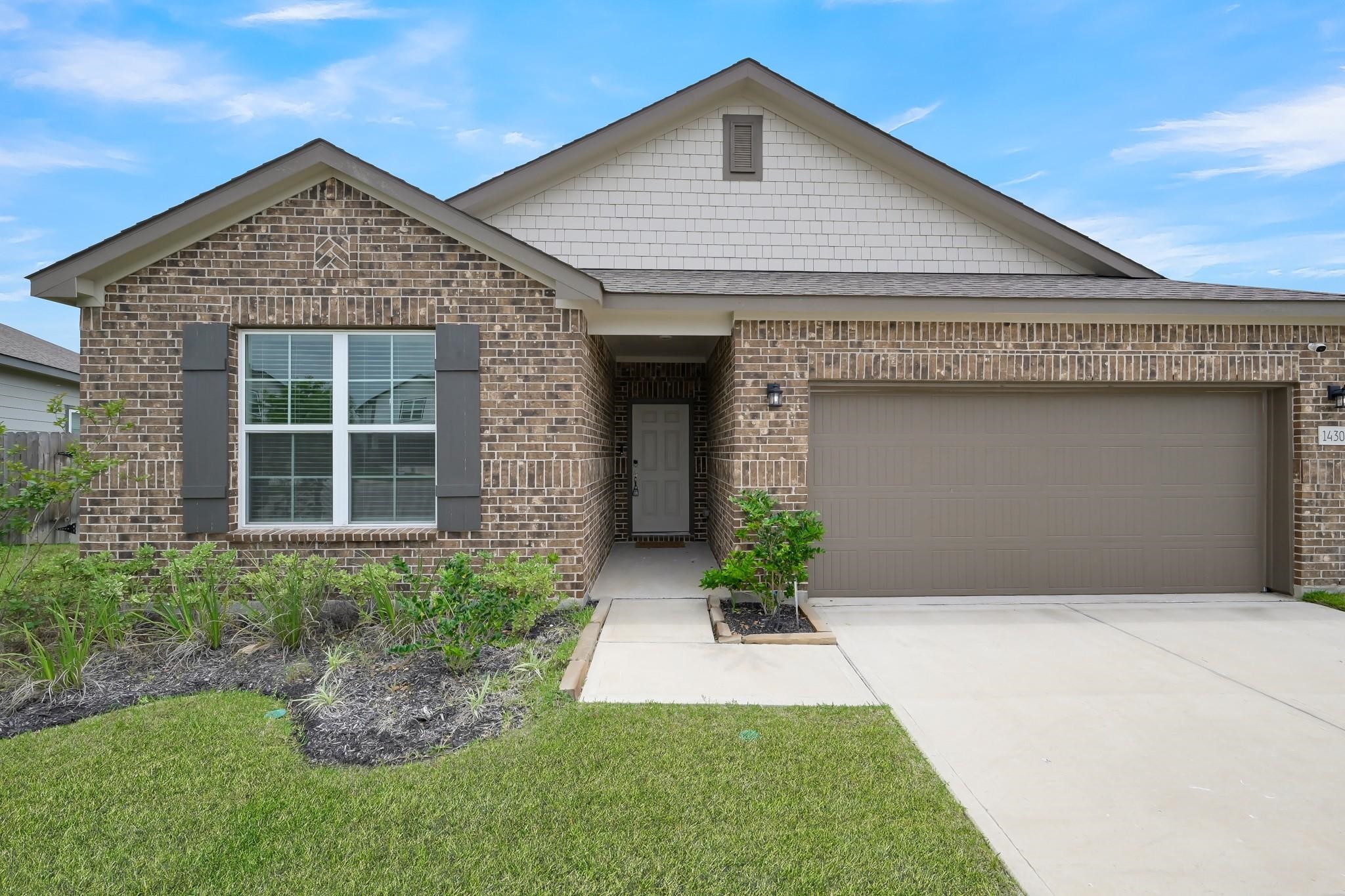 14309 Ash Tree Drive Property Photo 1