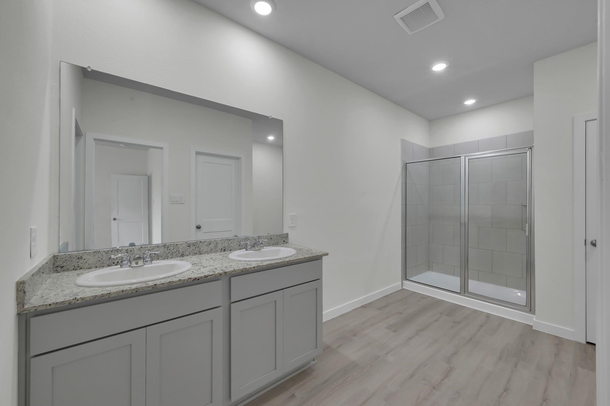 14309 Ash Tree Drive Property Photo 7