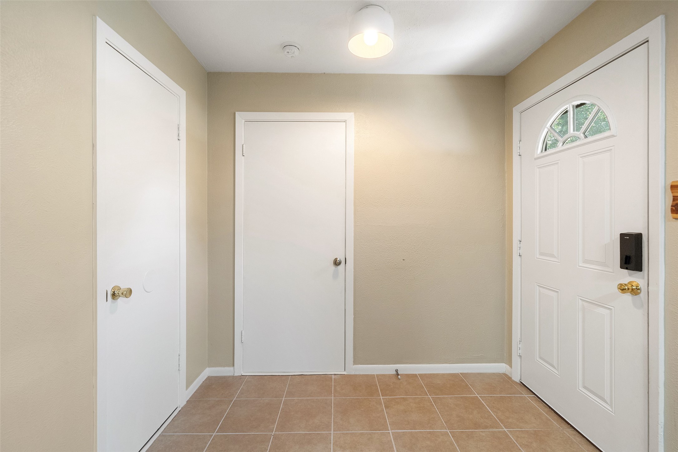 1105 Thomas Avenue Property Photo 14