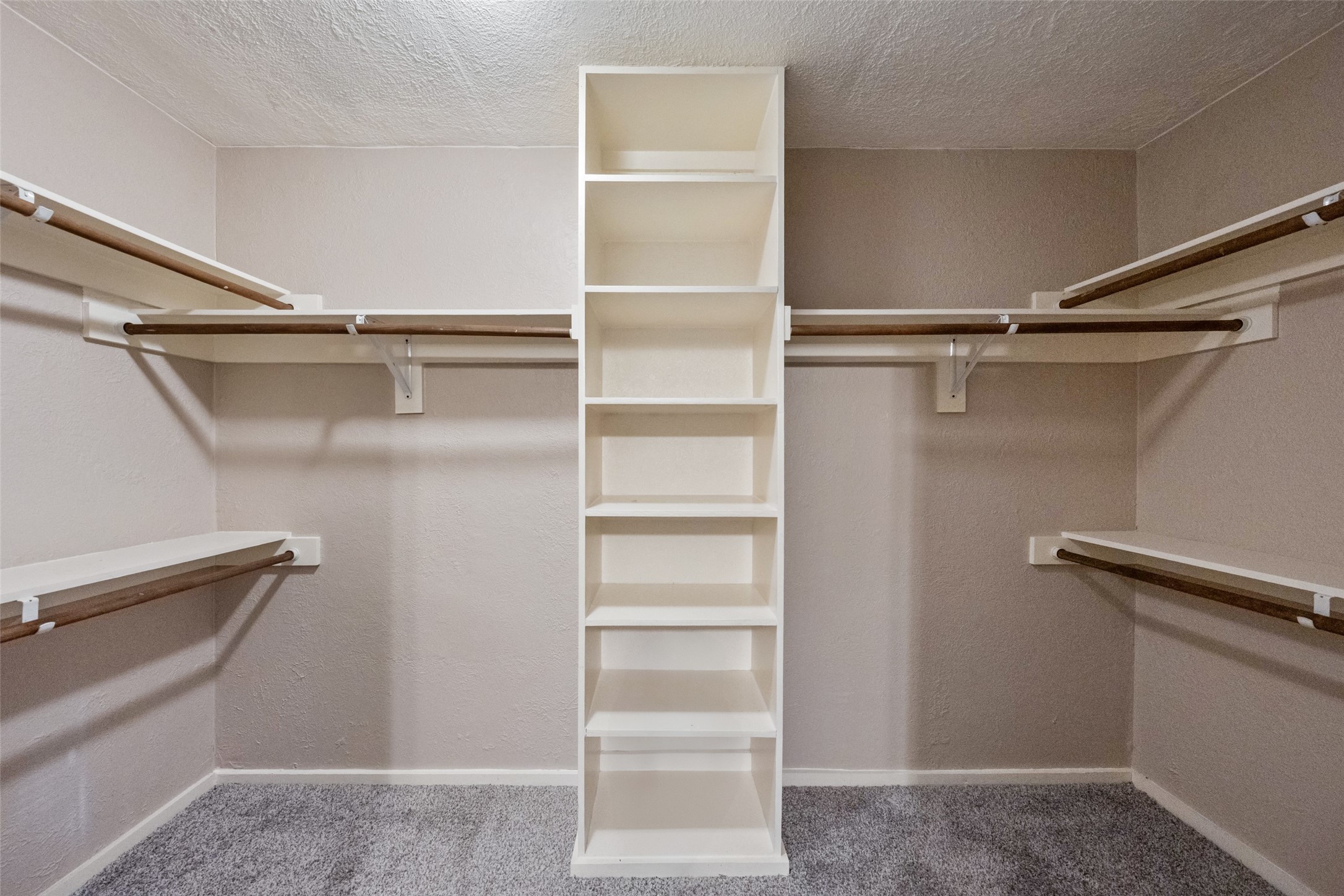 1105 Thomas Avenue Property Photo 16