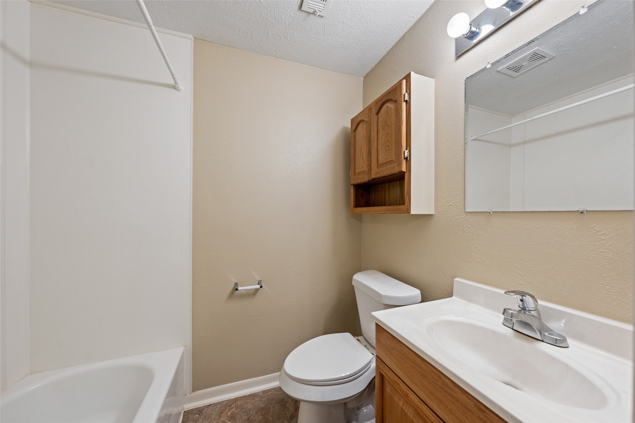 1105 Thomas Avenue Property Photo 17