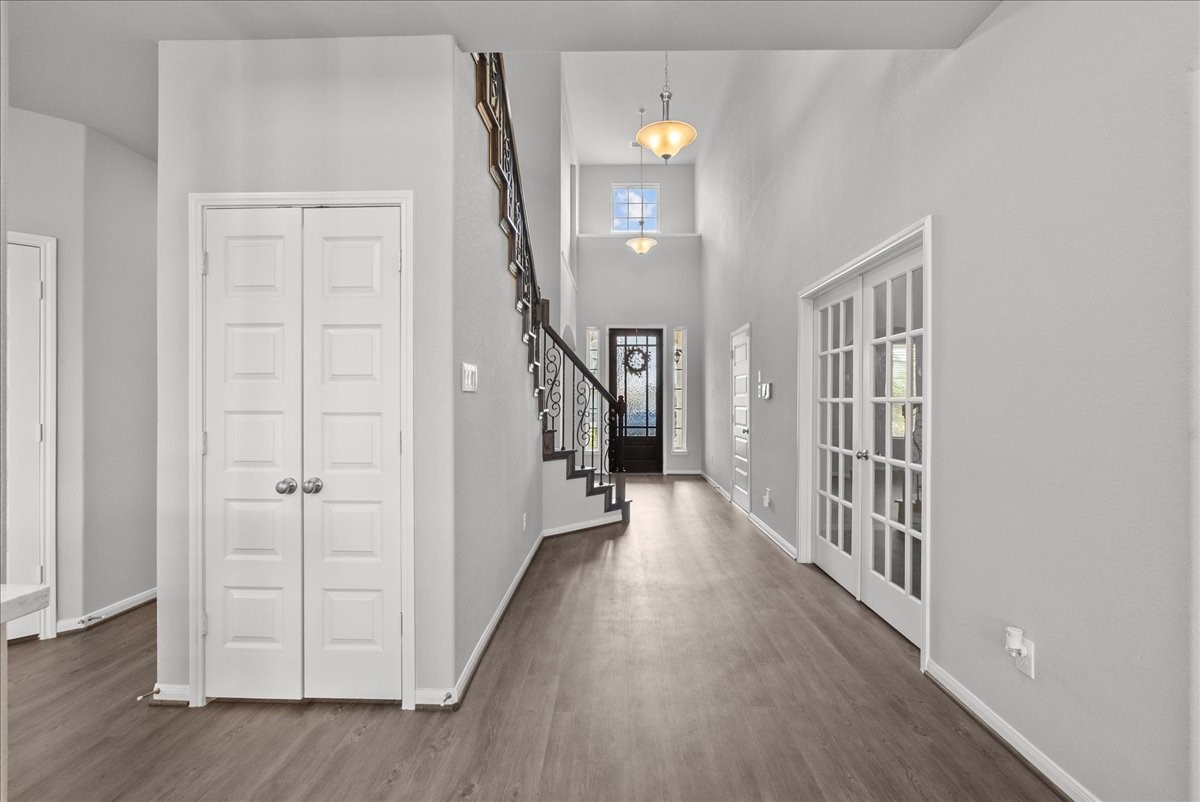 1833 Kenley Way Property Photo 6