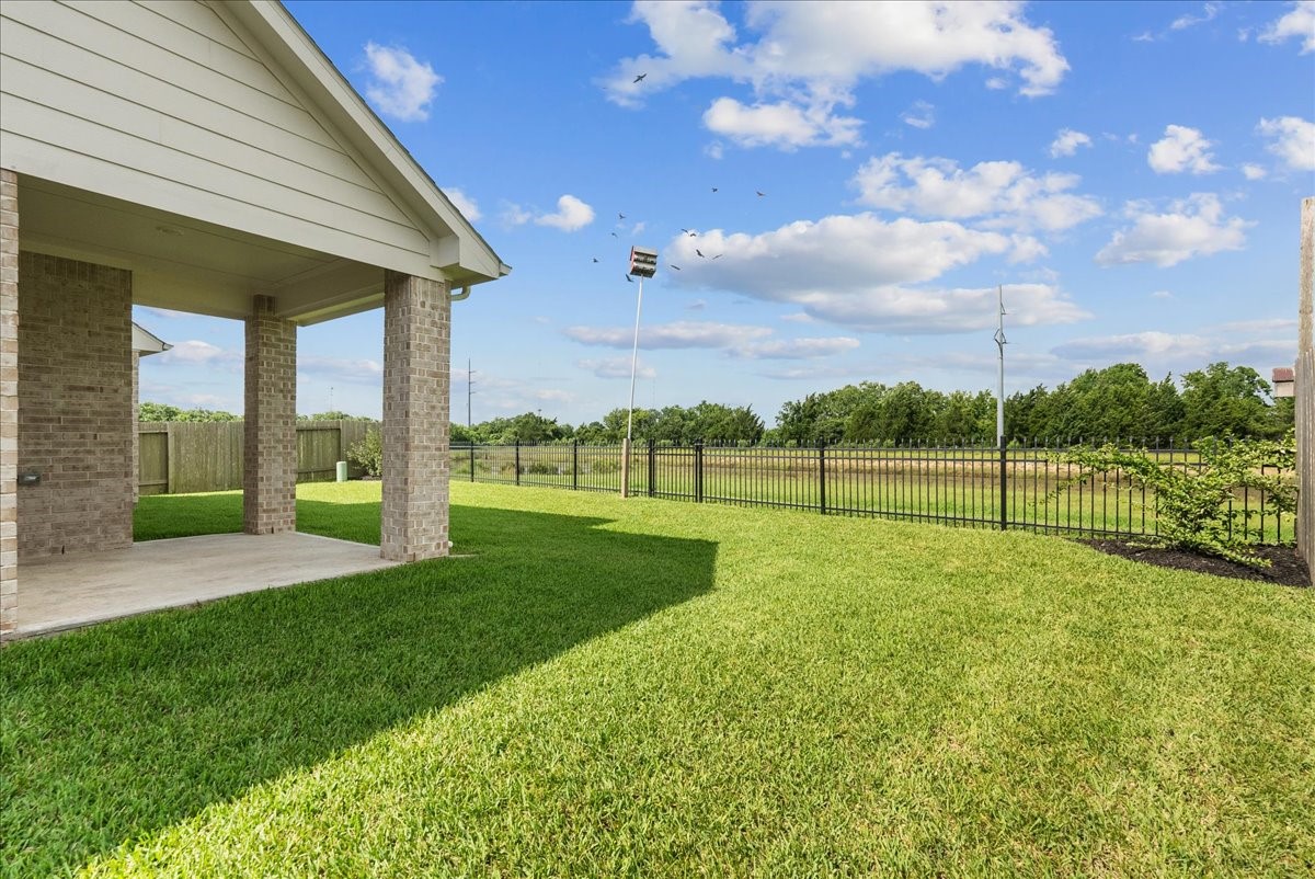 1833 Kenley Way Property Photo 35
