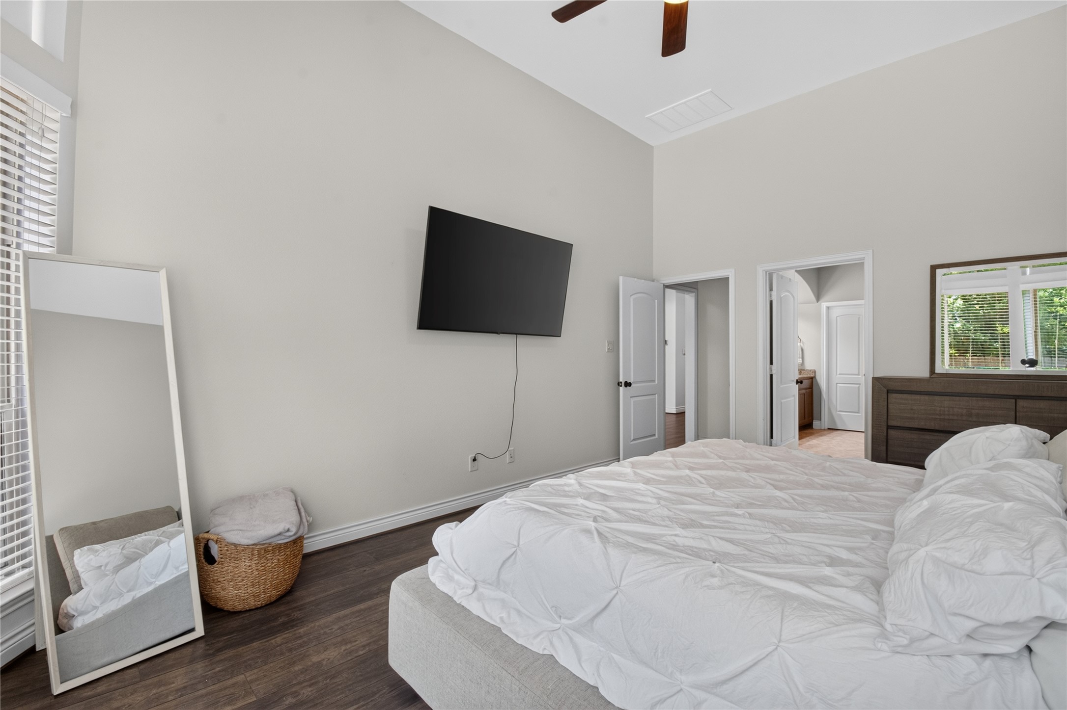 164 Deerfield Meadow Drive Property Photo 23