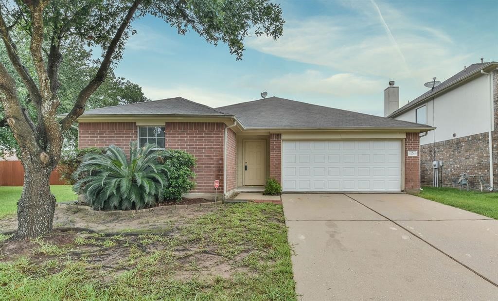 2407 Fox River Lane Property Photo 1