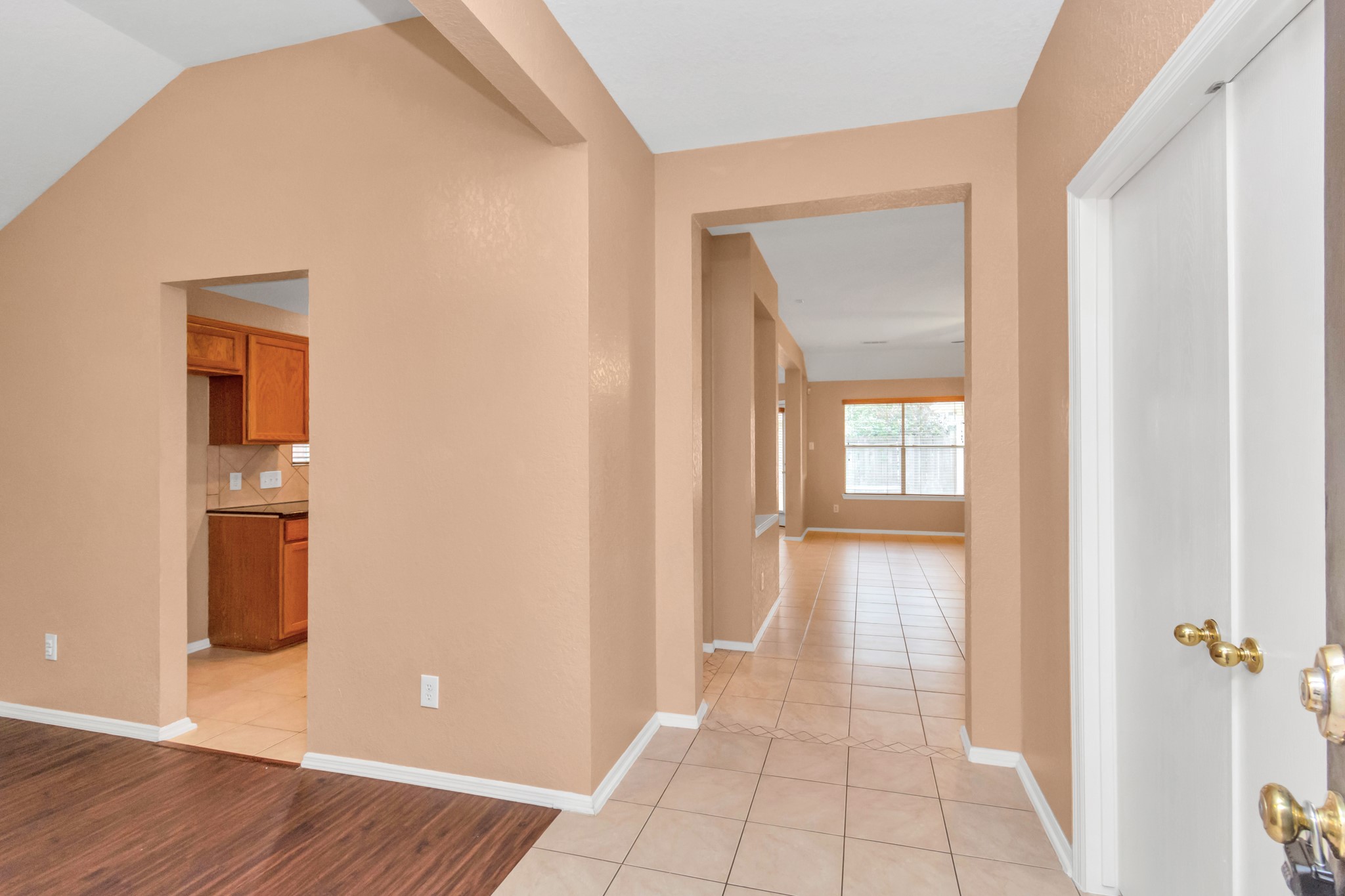 8506 Chancellorsville Lane Property Photo 5
