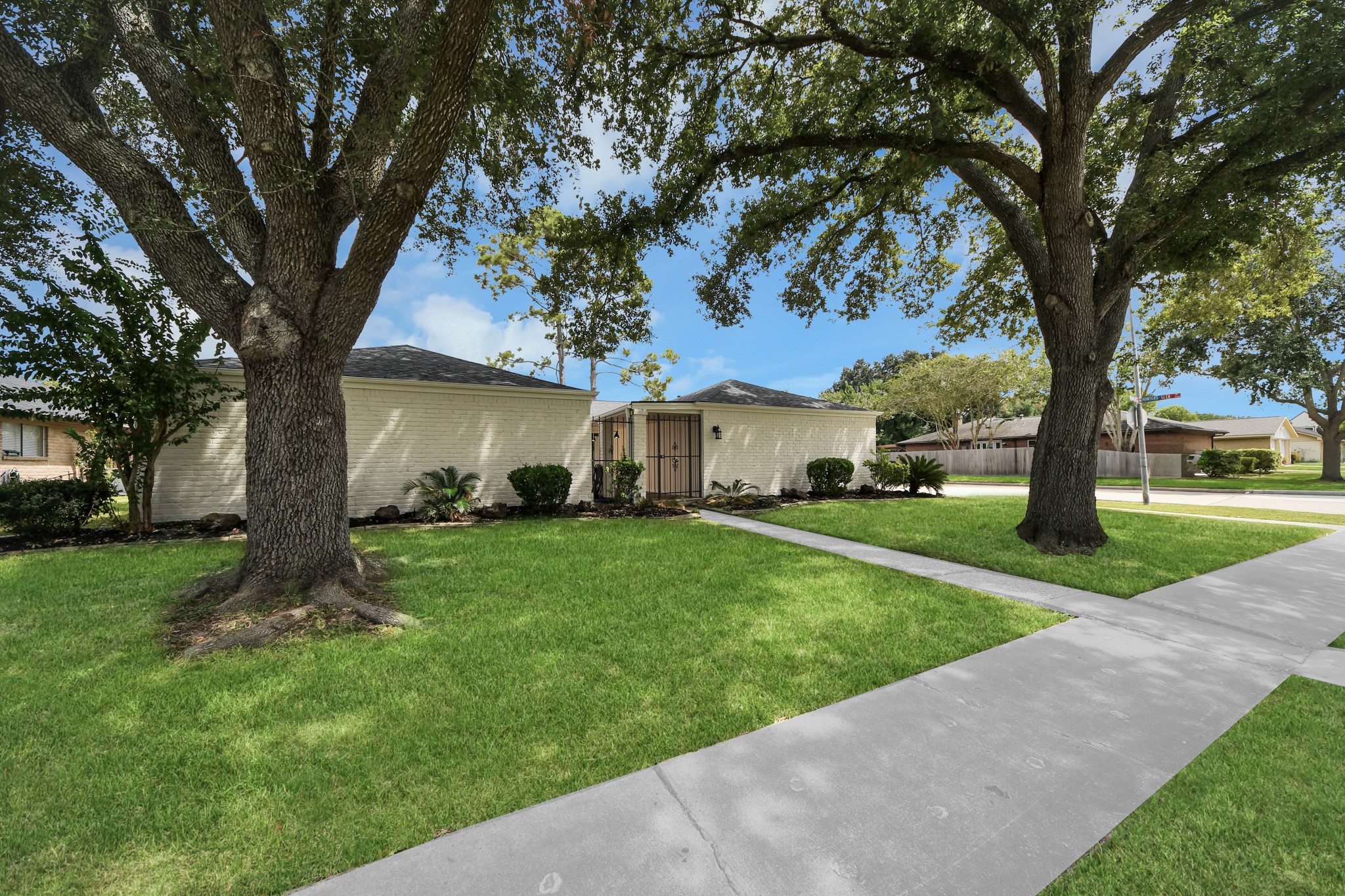 2302 Quail Valley East Drive Property Photo 41