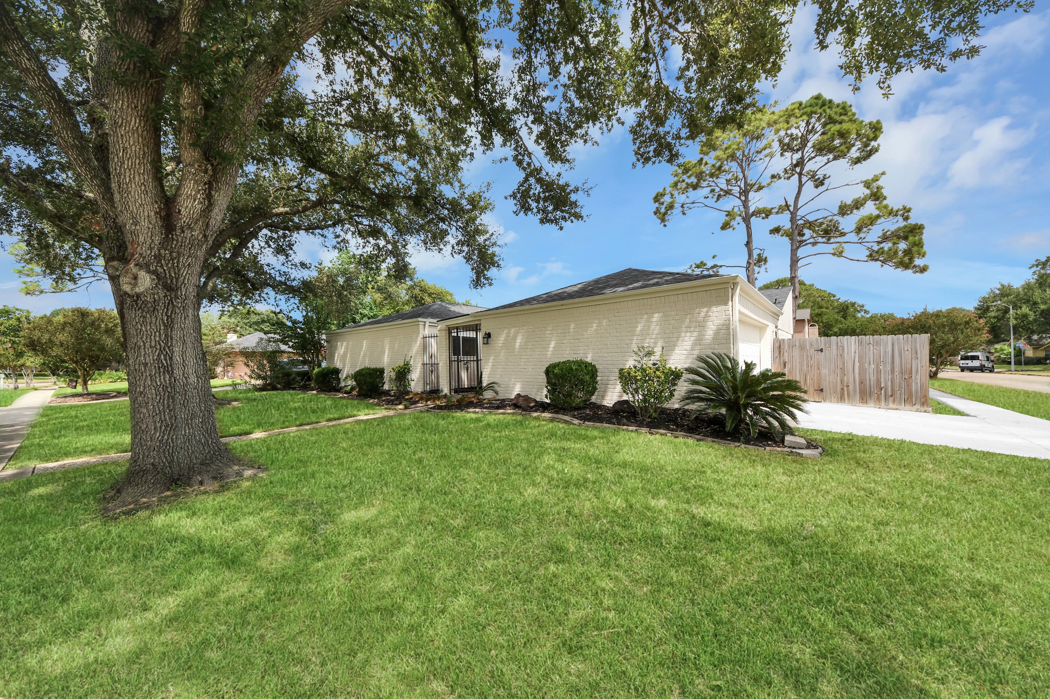 2302 Quail Valley East Drive Property Photo 42