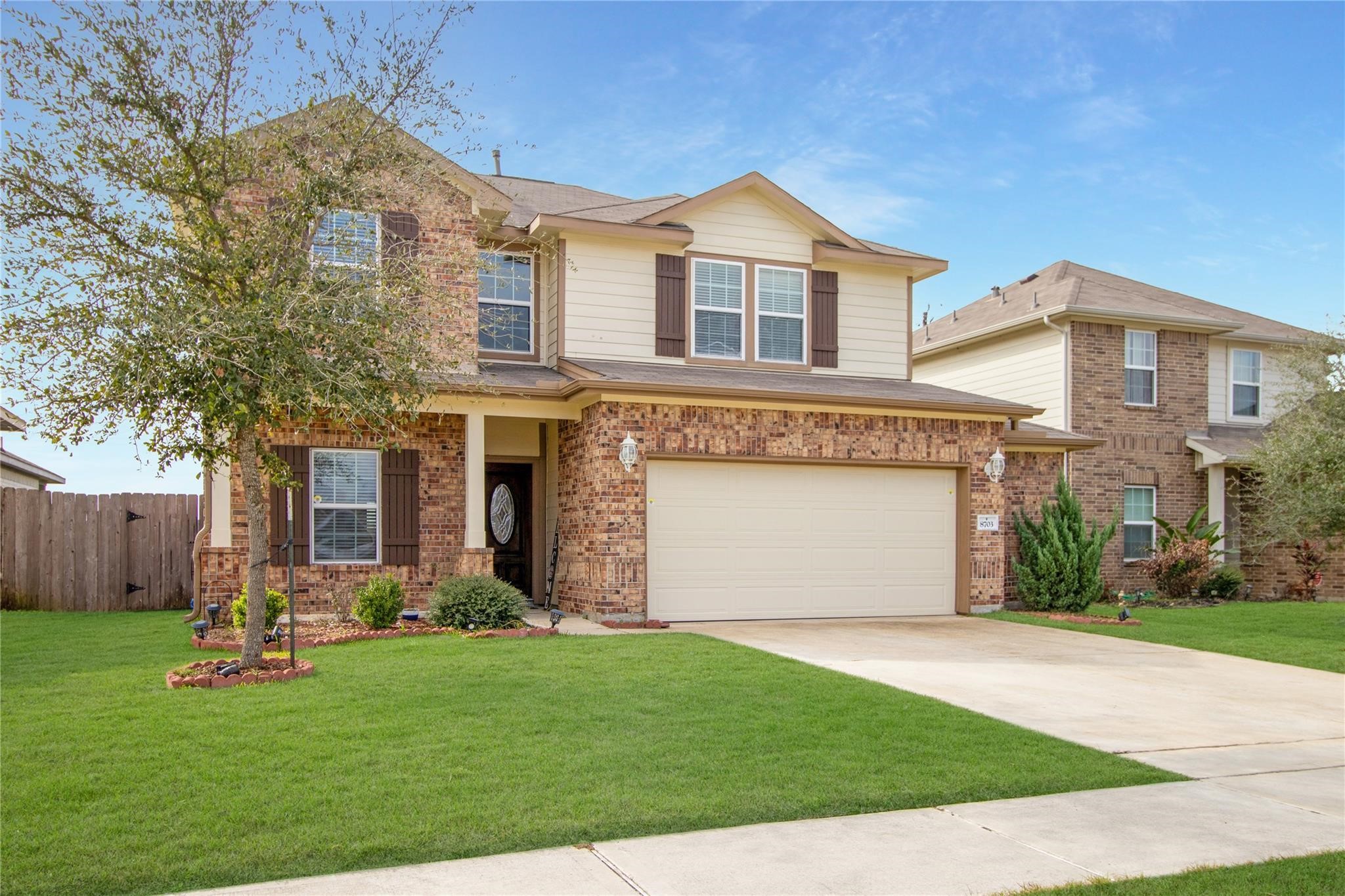 8703 Willet Street Property Photo