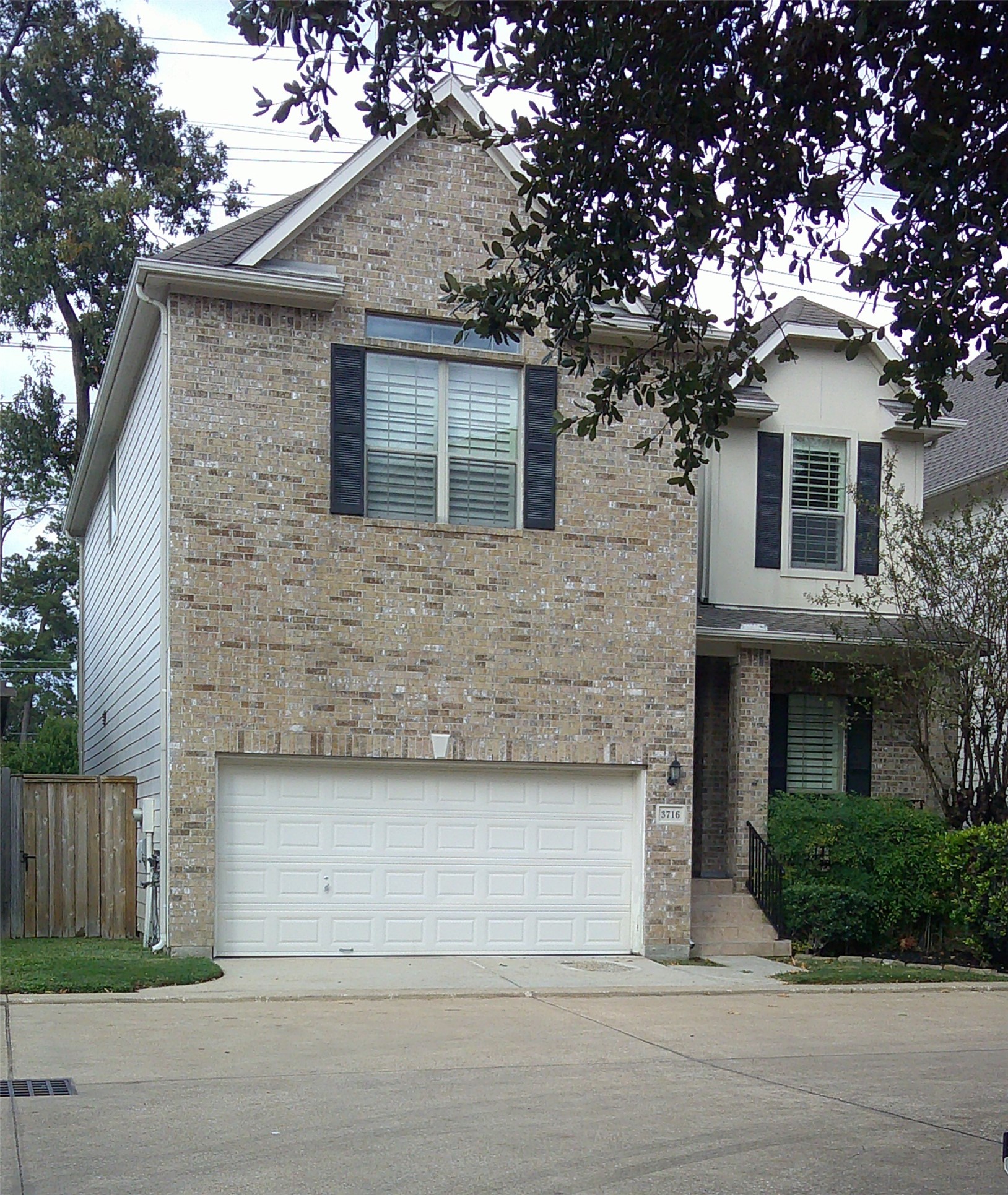 3716 N Becca Lane