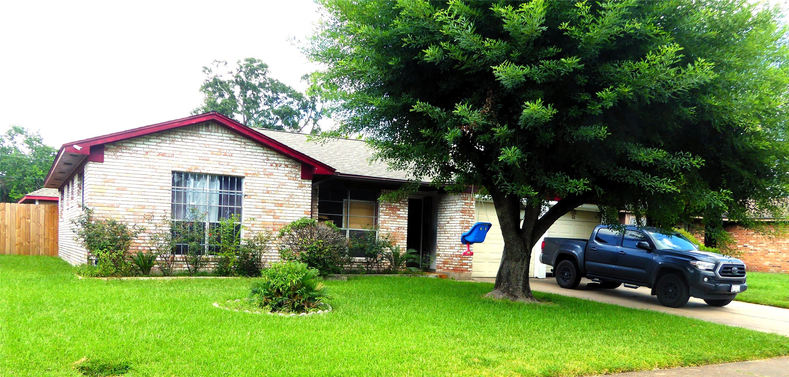 9023 Glen Shadow Drive Property Photo 1