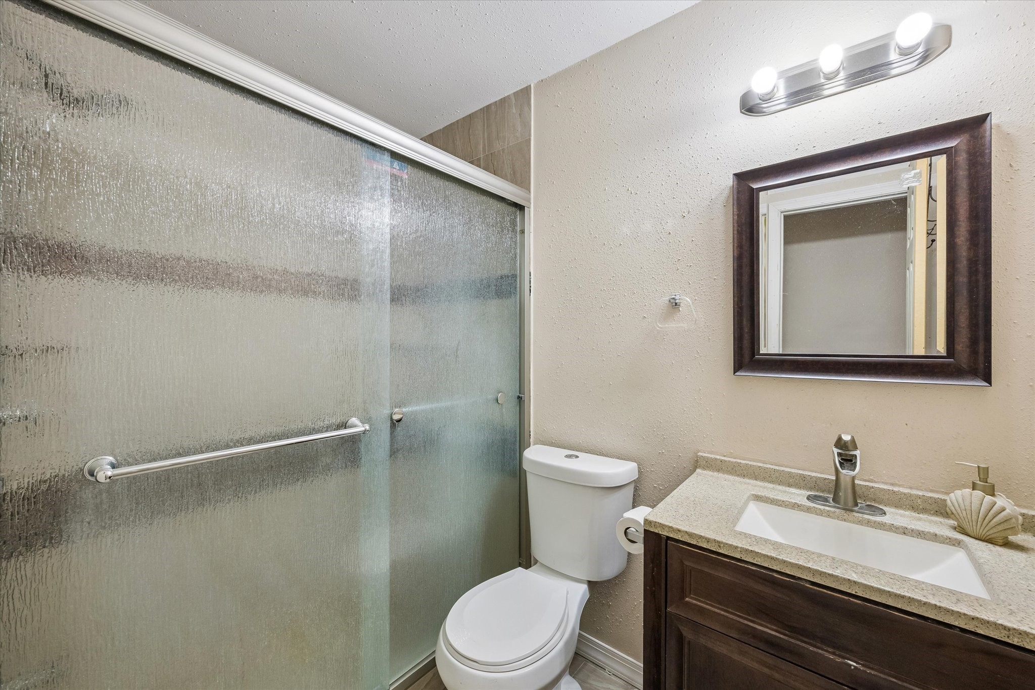 11006 Kirkwell Drive Property Photo 10