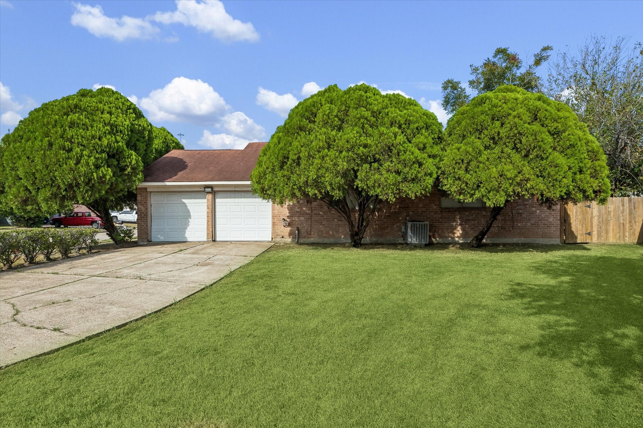 11006 Kirkwell Drive Property Photo 12