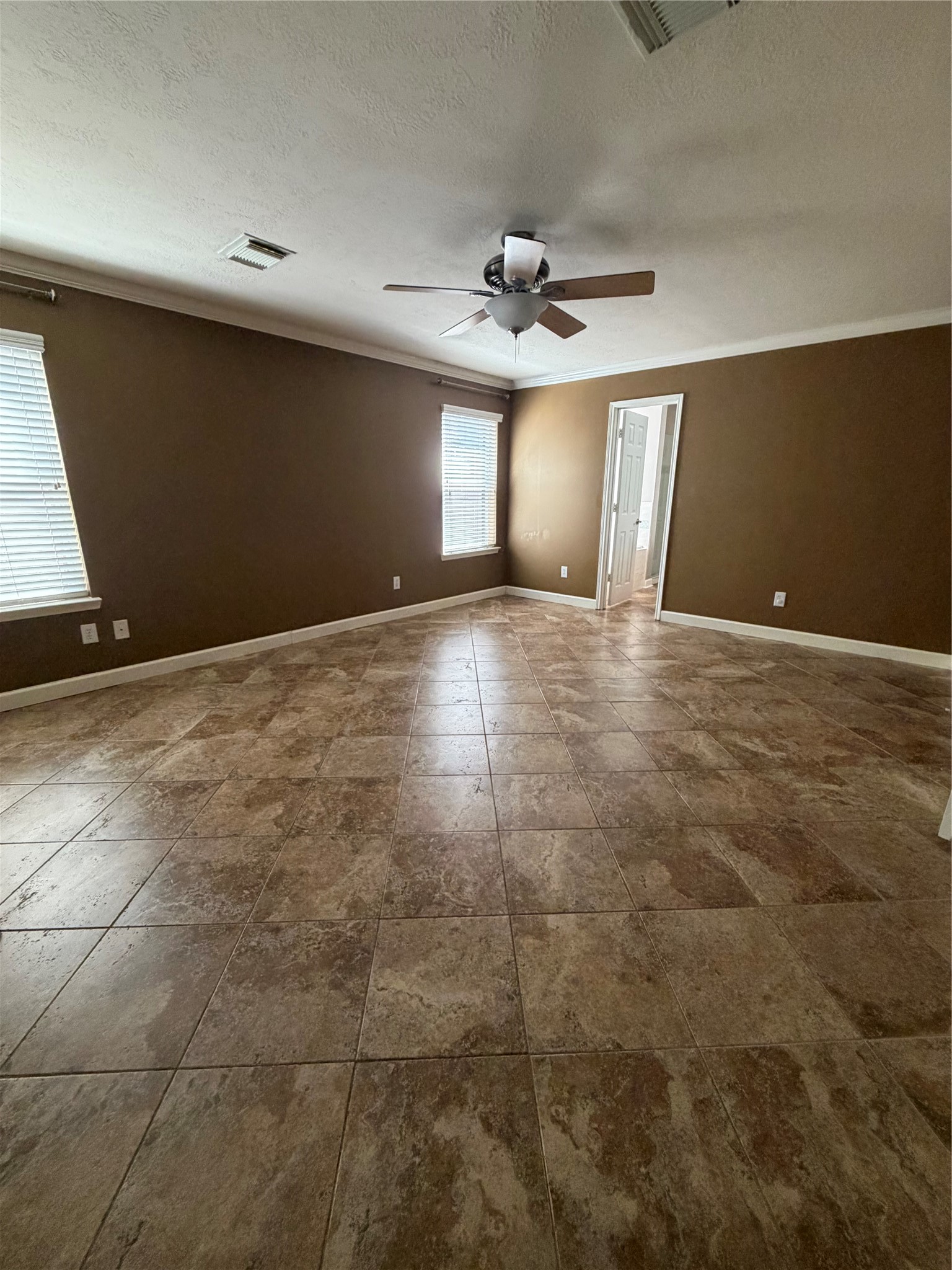 7739 Hunters Peak Lane Property Photo 5