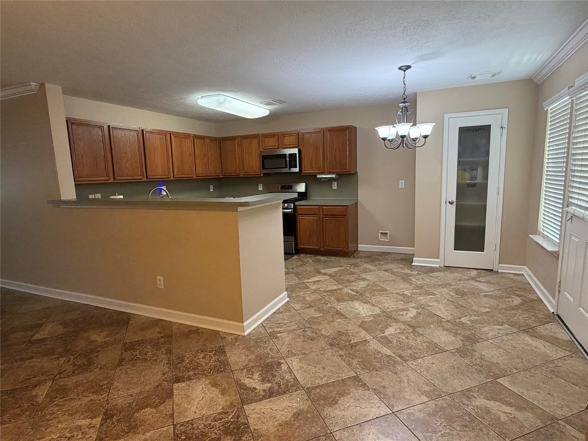 7739 Hunters Peak Lane Property Photo 7