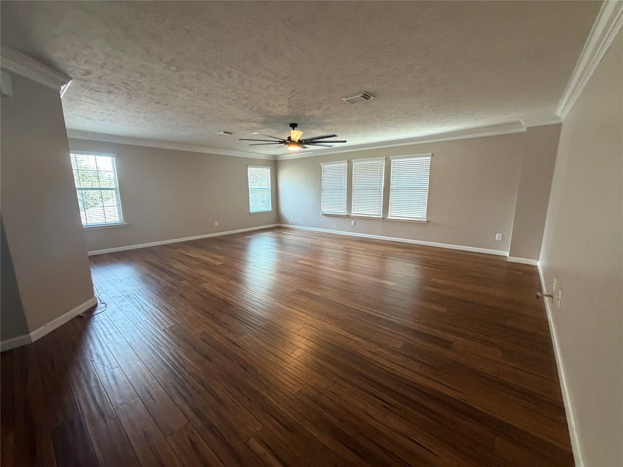 7739 Hunters Peak Lane Property Photo 8