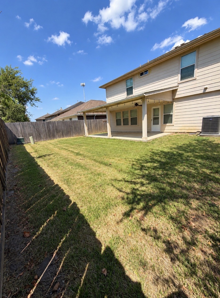 7739 Hunters Peak Lane Property Photo 13