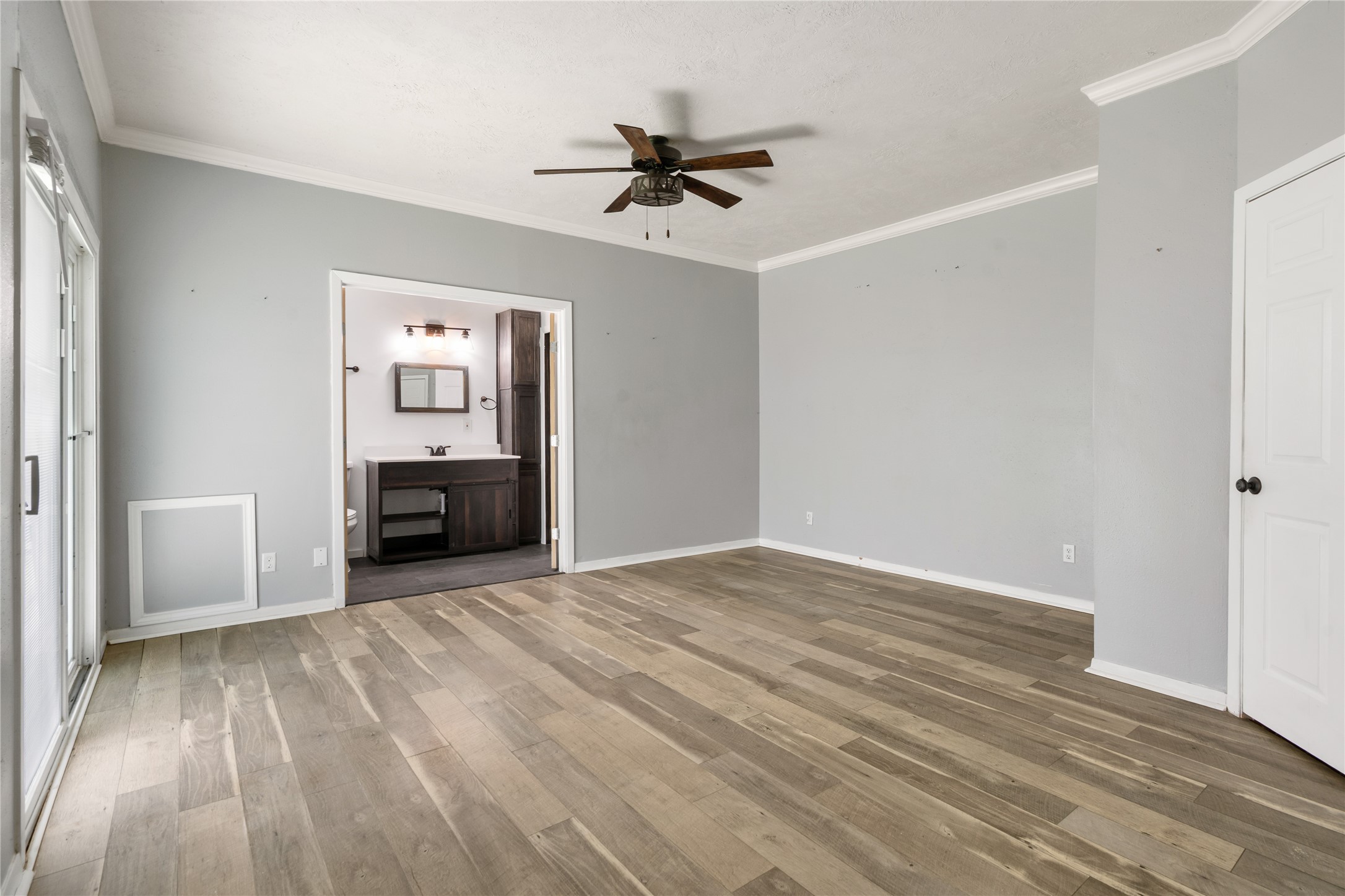15619 Boulder Oaks Drive Property Photo 15