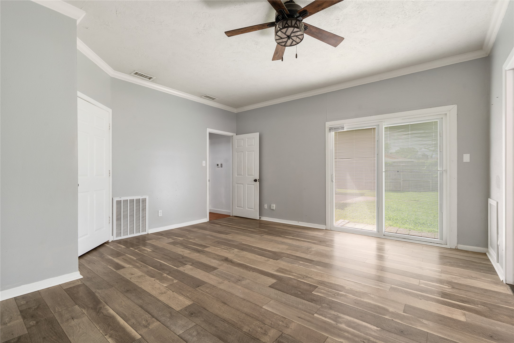 15619 Boulder Oaks Drive Property Photo 16