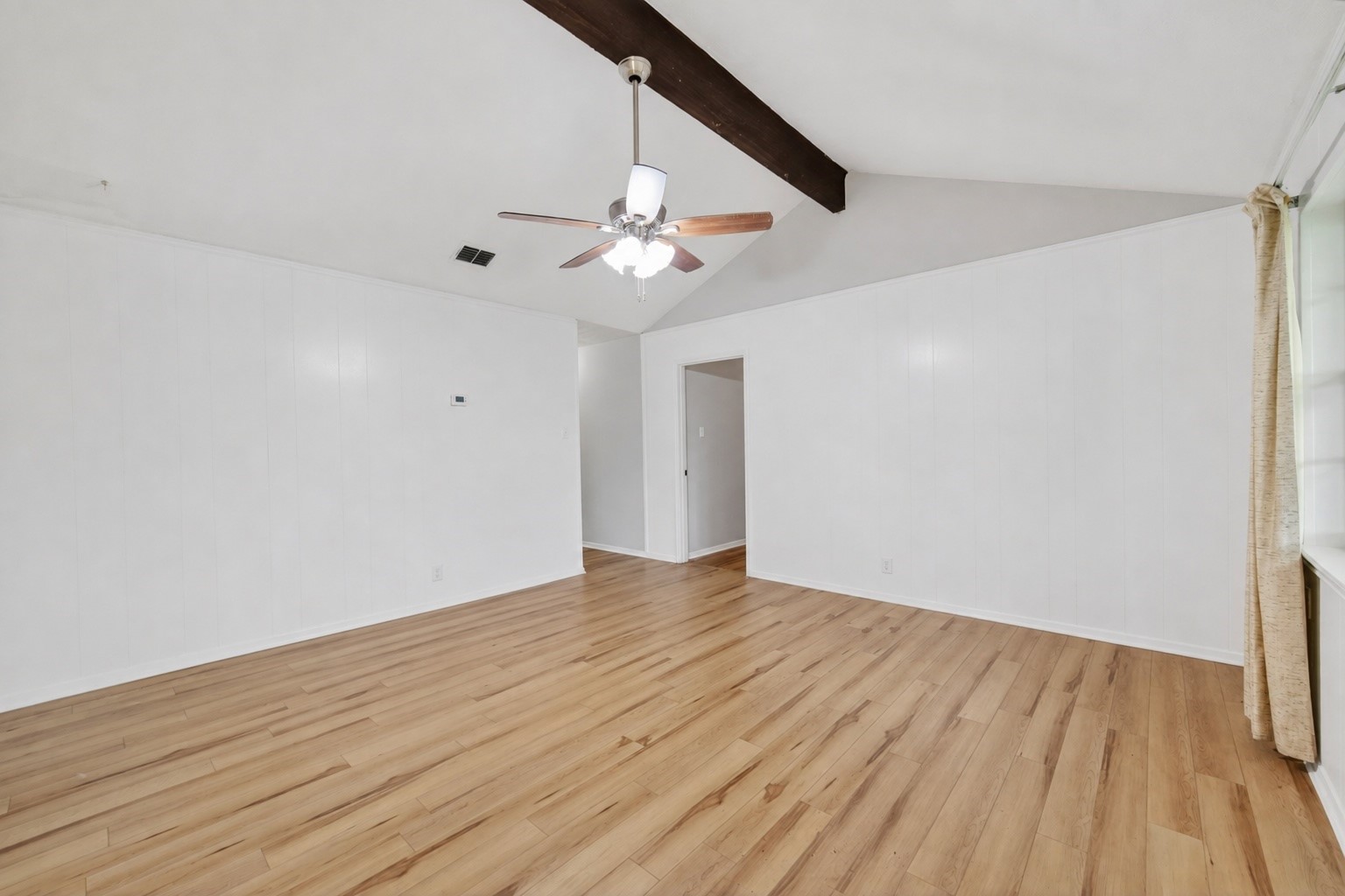 5311 Little John Lane Property Photo 9