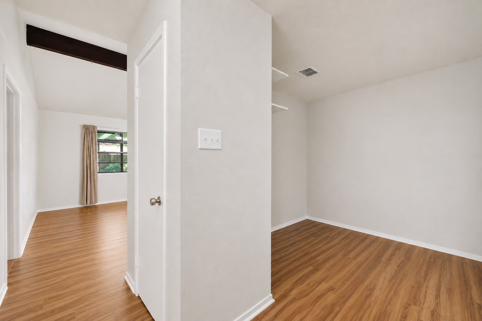 5311 Little John Lane Property Photo 15
