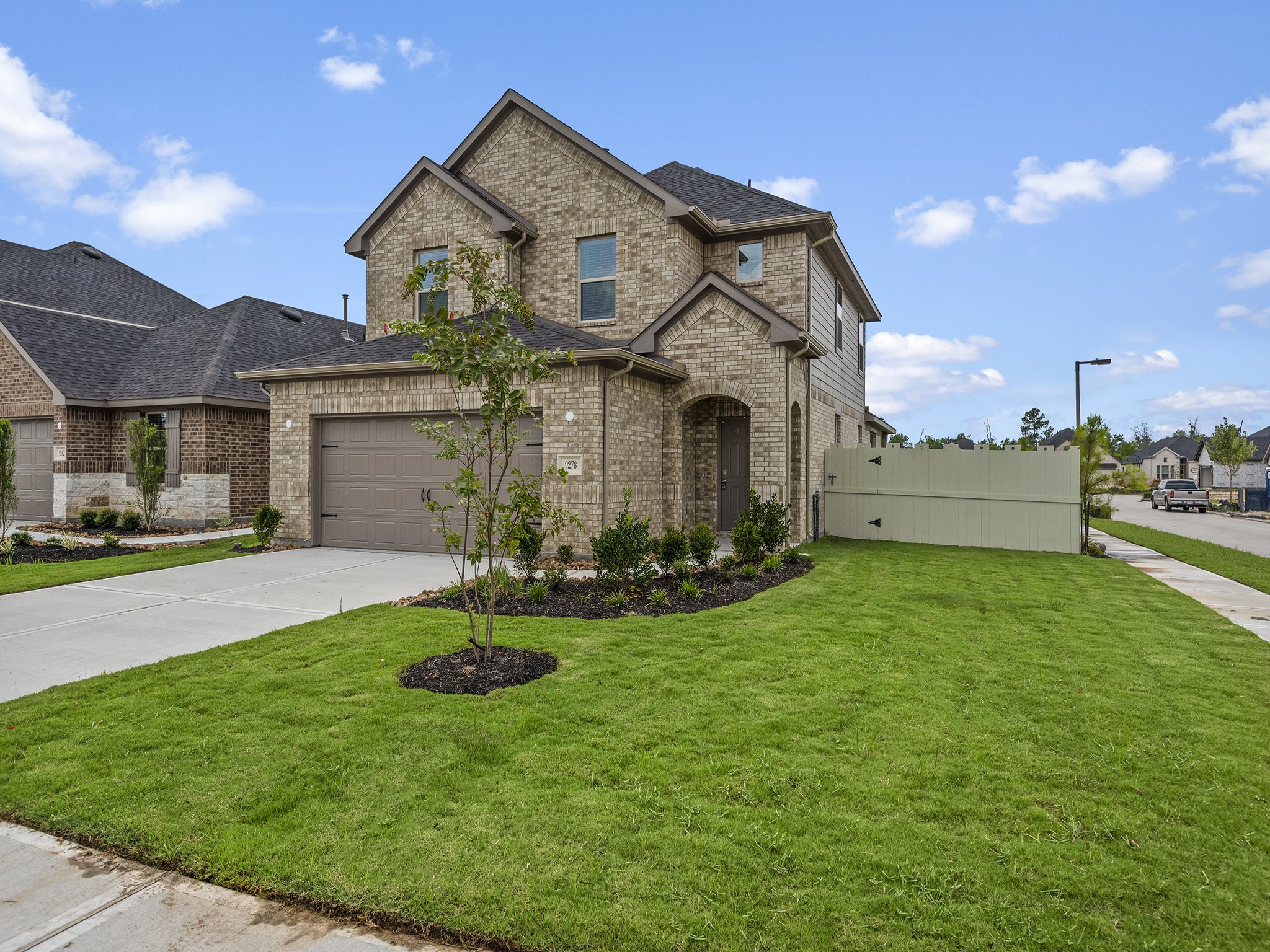 9278 Inland Leather Lane Property Photo 3