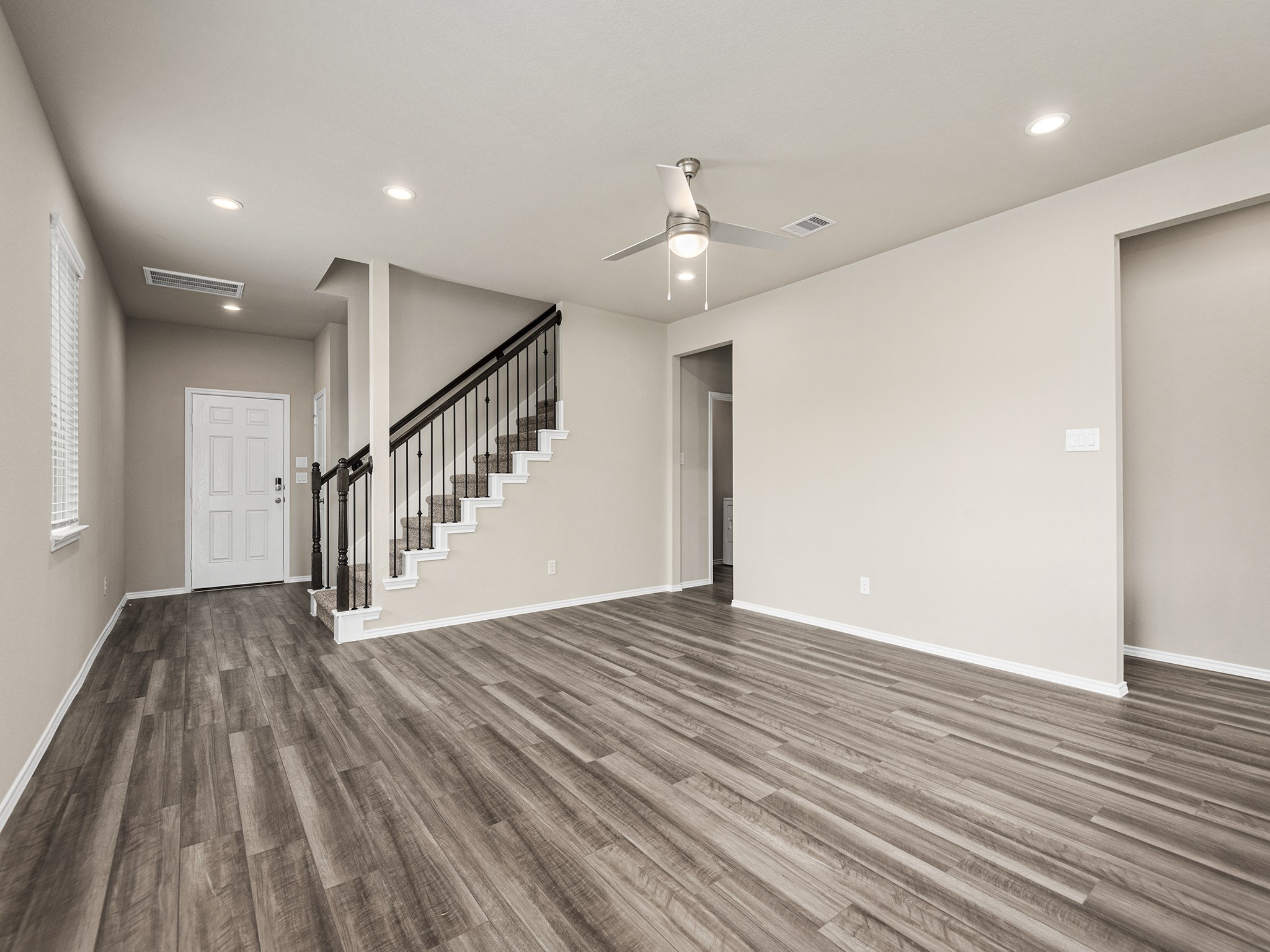 9278 Inland Leather Lane Property Photo 14