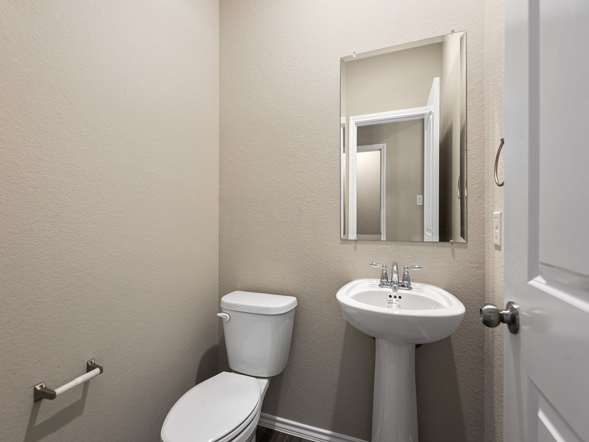 9278 Inland Leather Lane Property Photo 15
