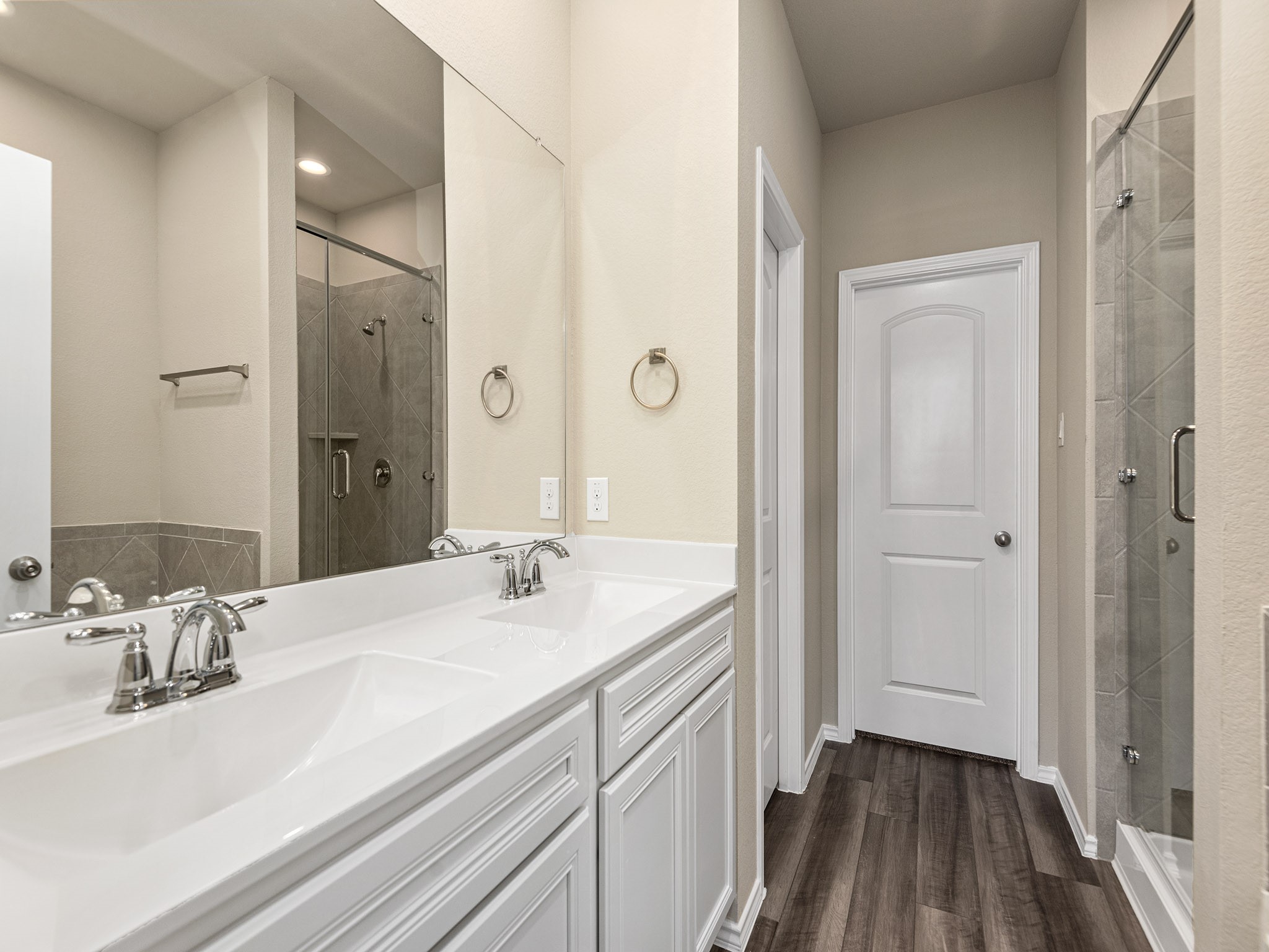 9278 Inland Leather Lane Property Photo 18
