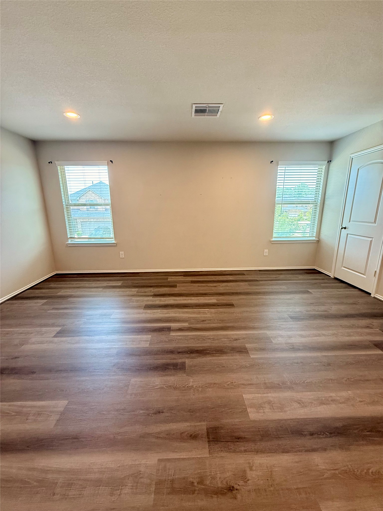9278 Inland Leather Lane Property Photo 28
