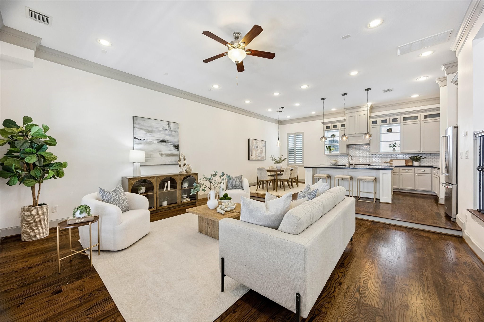 548 Allston Street Property Photo 4