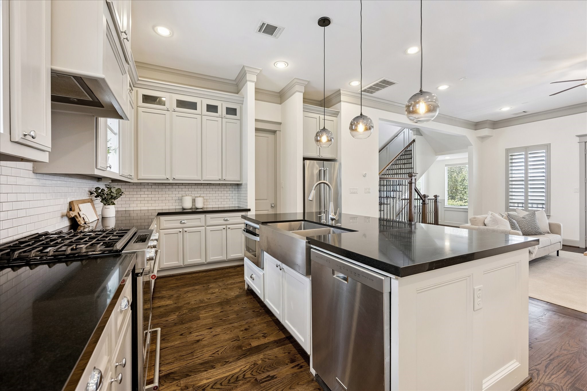548 Allston Street Property Photo 12