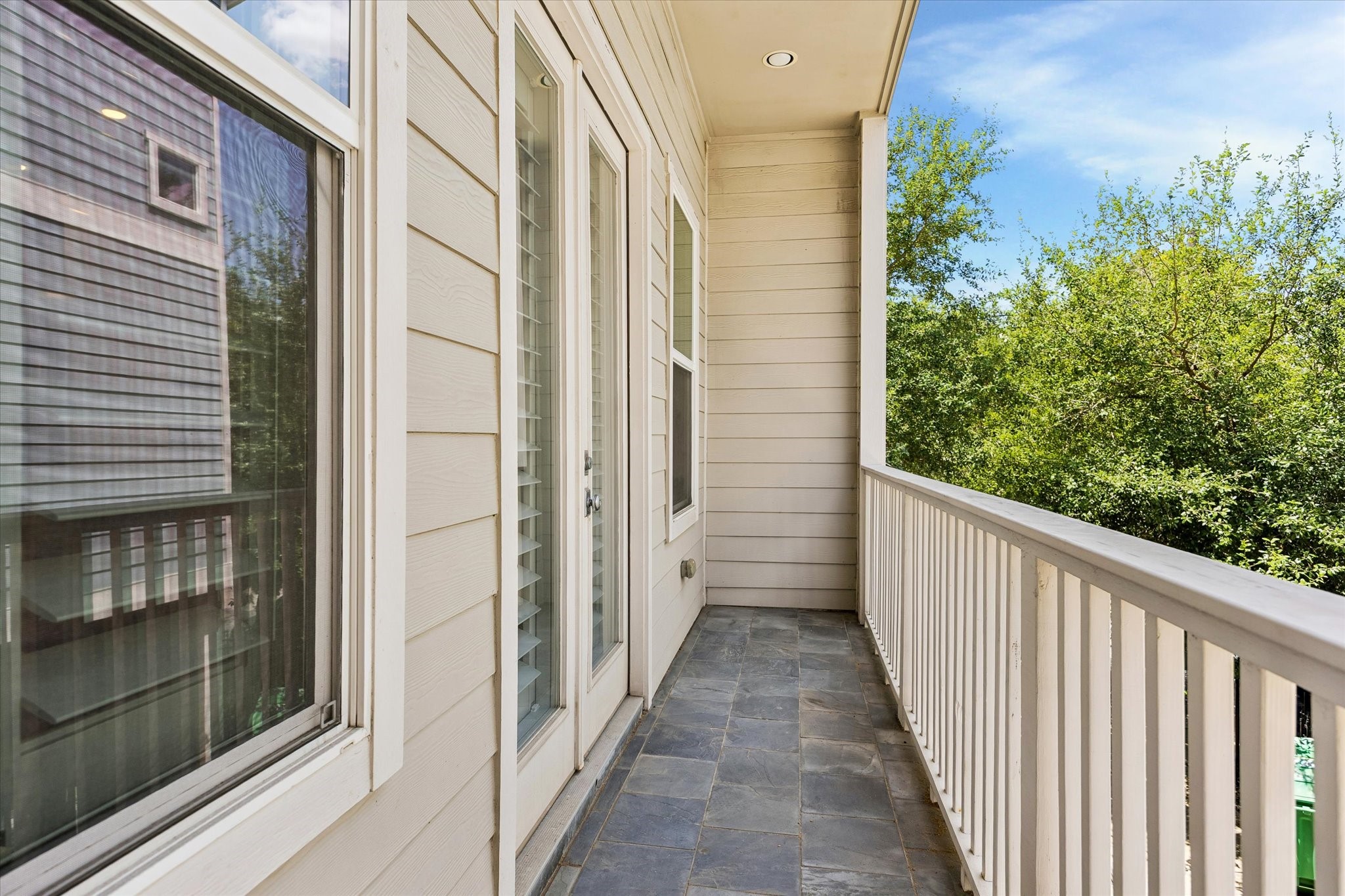 548 Allston Street Property Photo 18